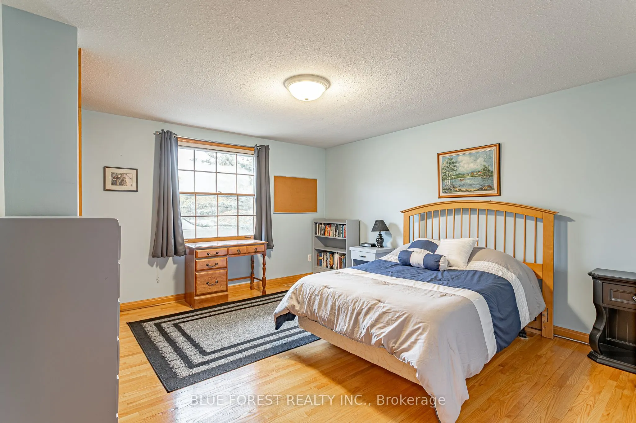 836 Westbury Crescent