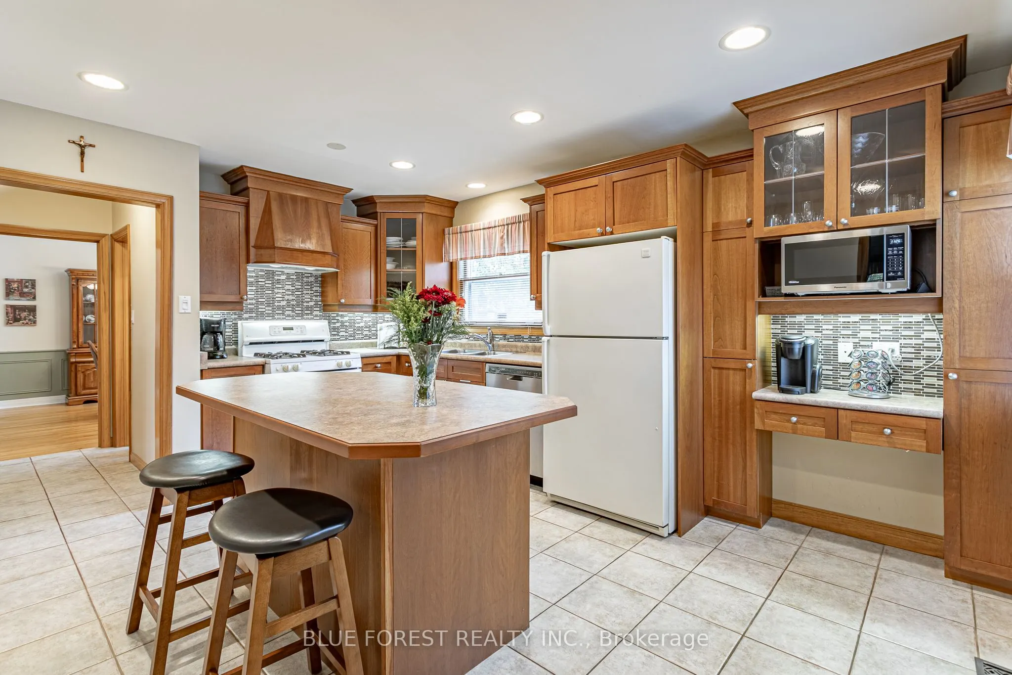 836 Westbury Crescent