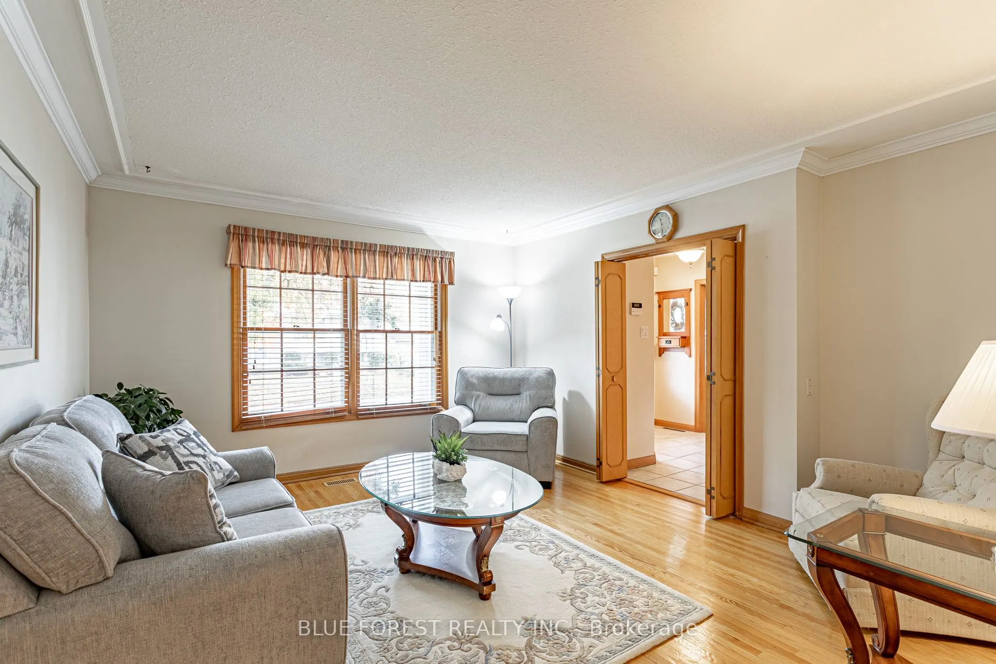 836 Westbury Crescent