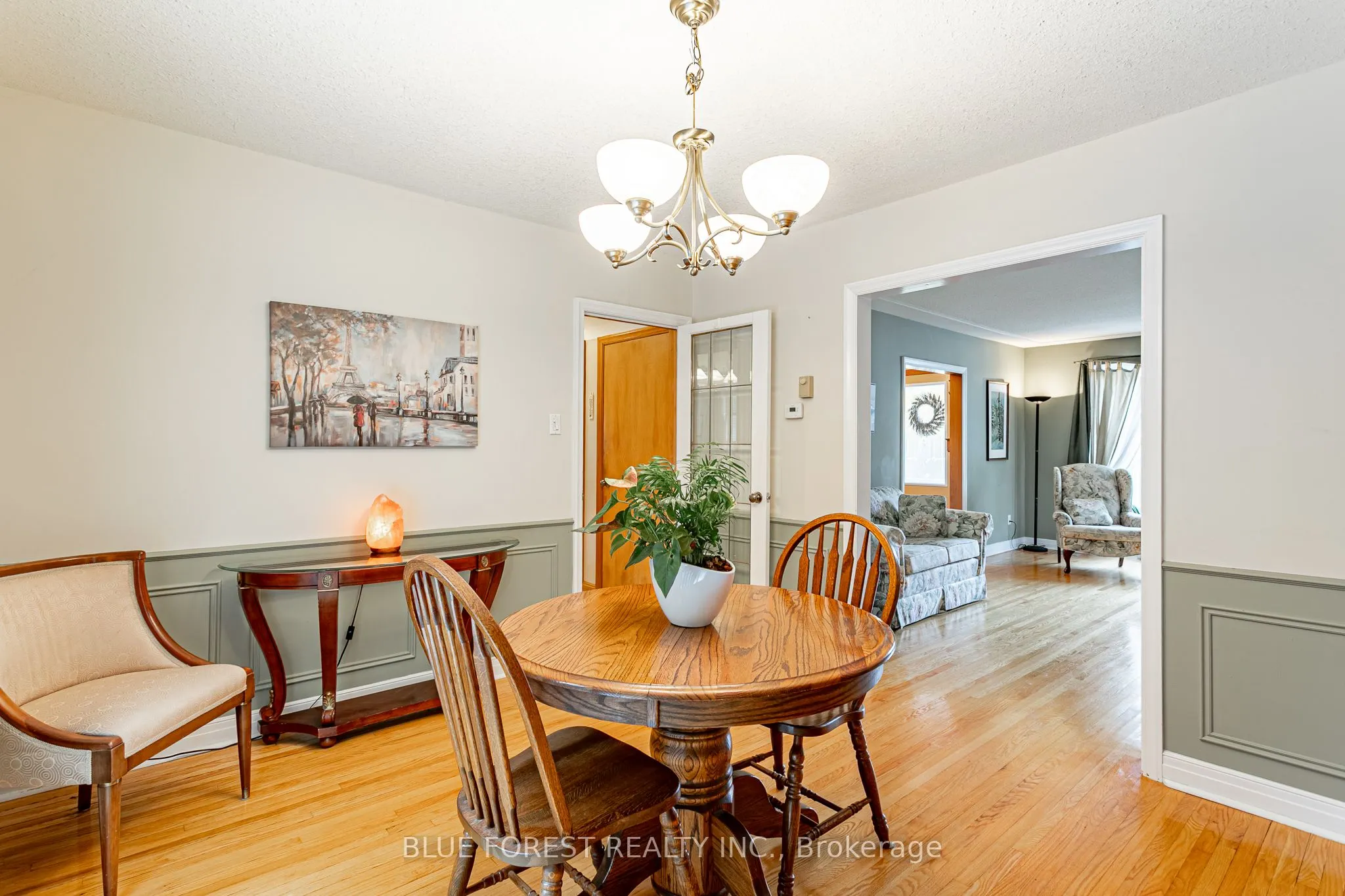 836 Westbury Crescent