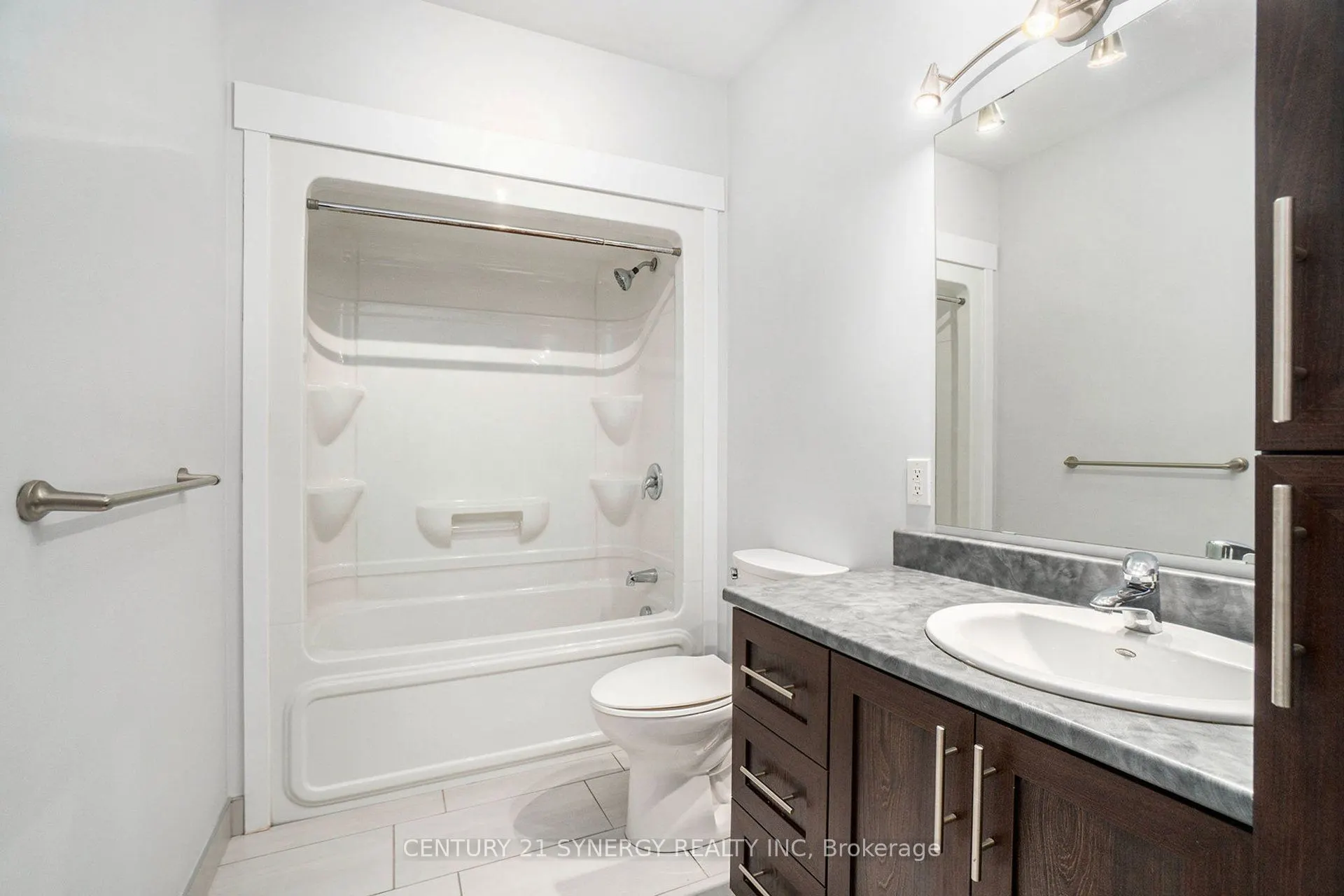 100 Laurier Street, #2