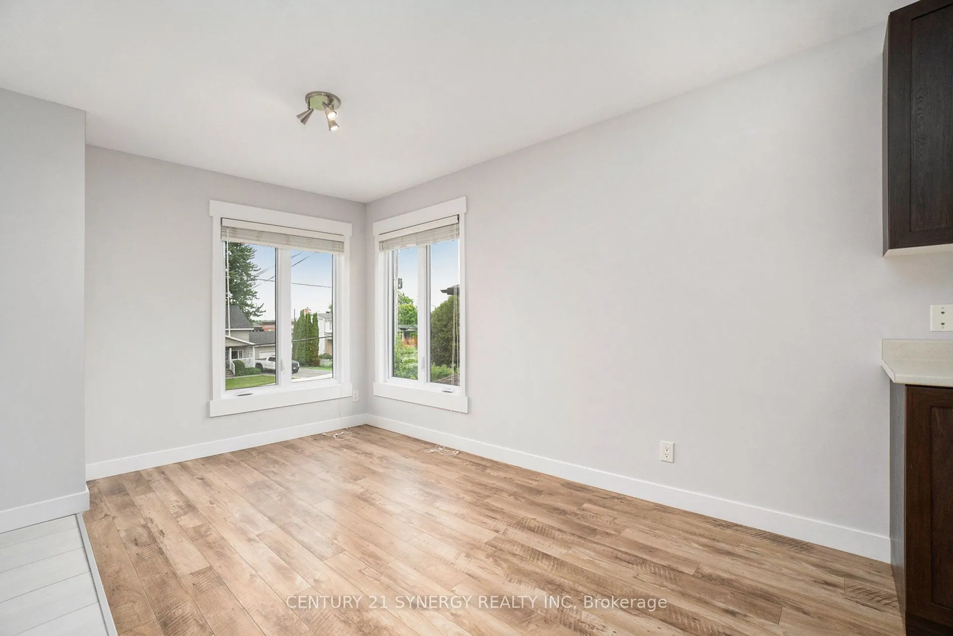 100 Laurier Street, #2