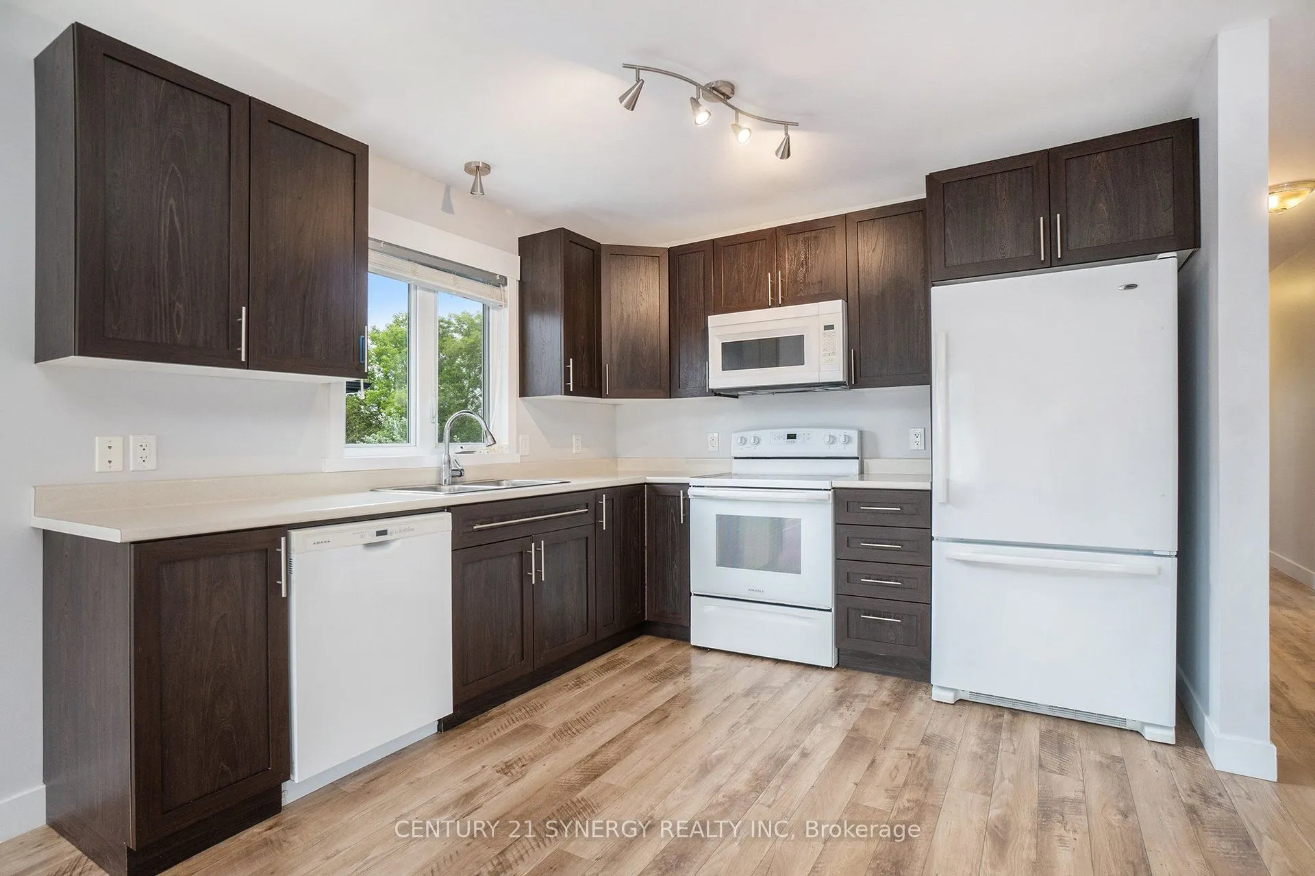 100 Laurier Street, #2
