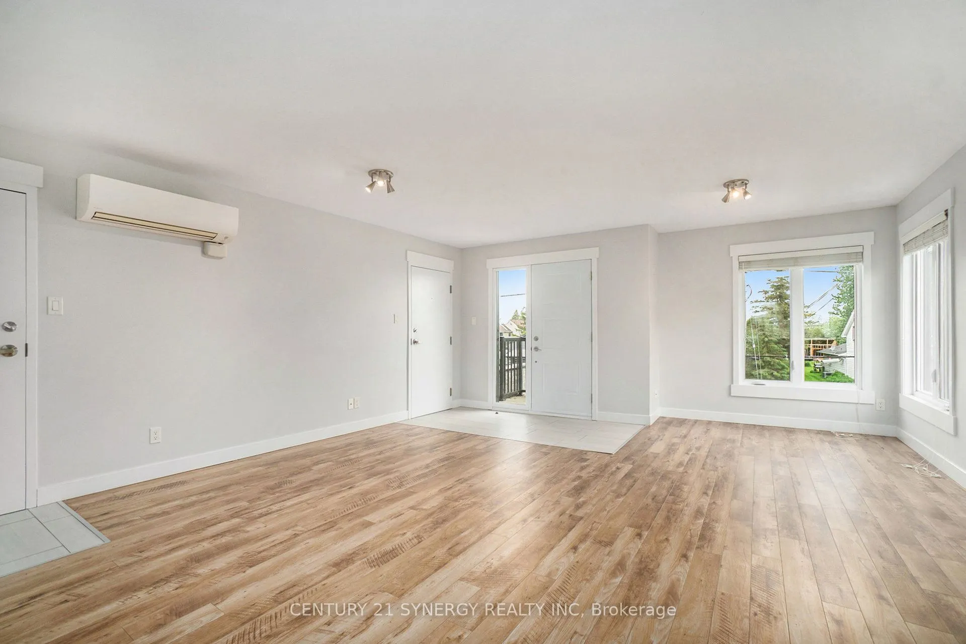 100 Laurier Street, #2