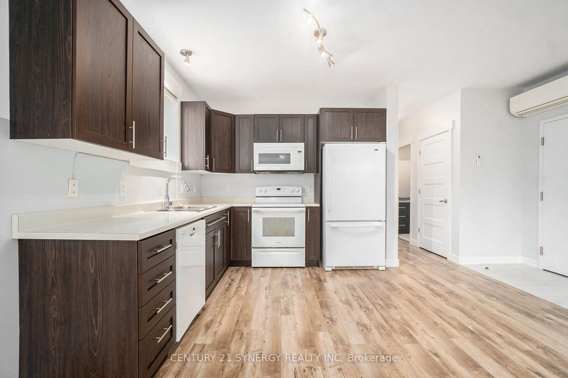 100 Laurier Street, #2