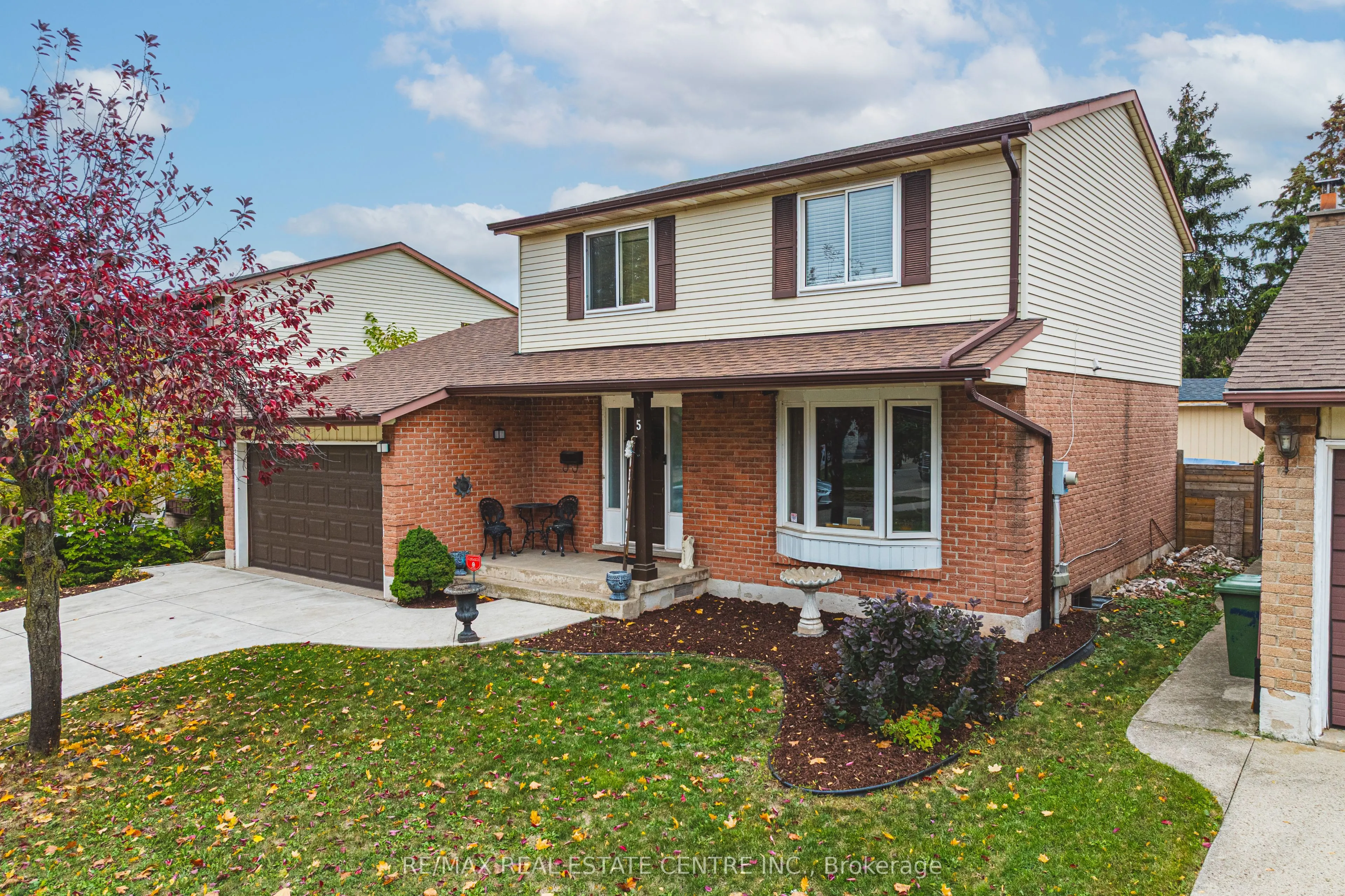 5 Bing Crescent