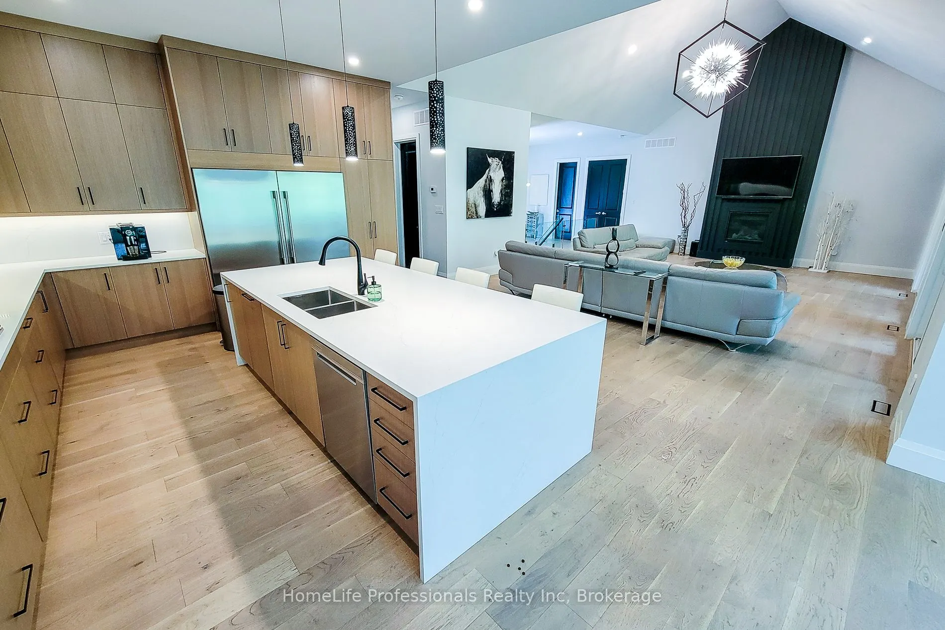 11 Black Willow Court