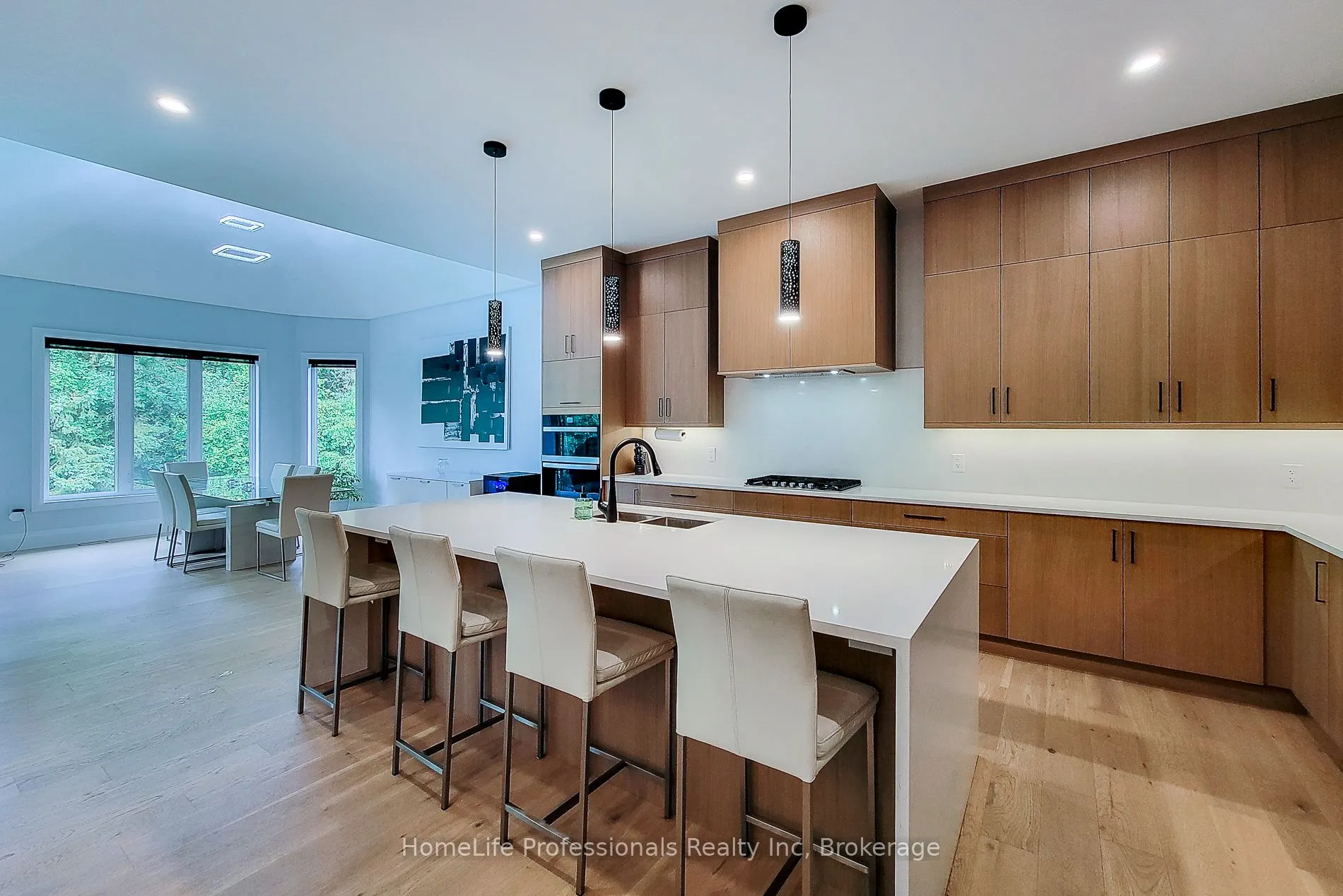 11 Black Willow Court