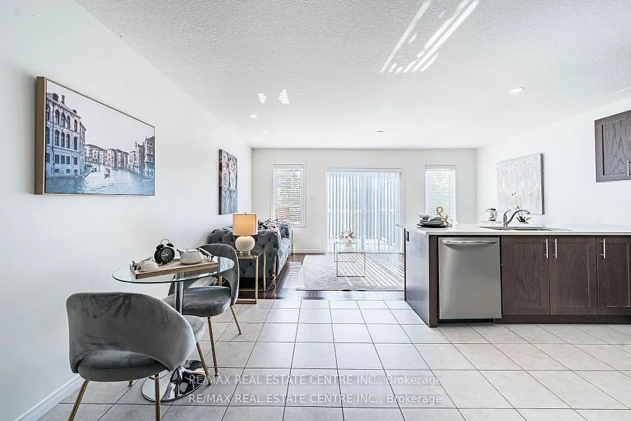 135 Hardcastle Drive, #99