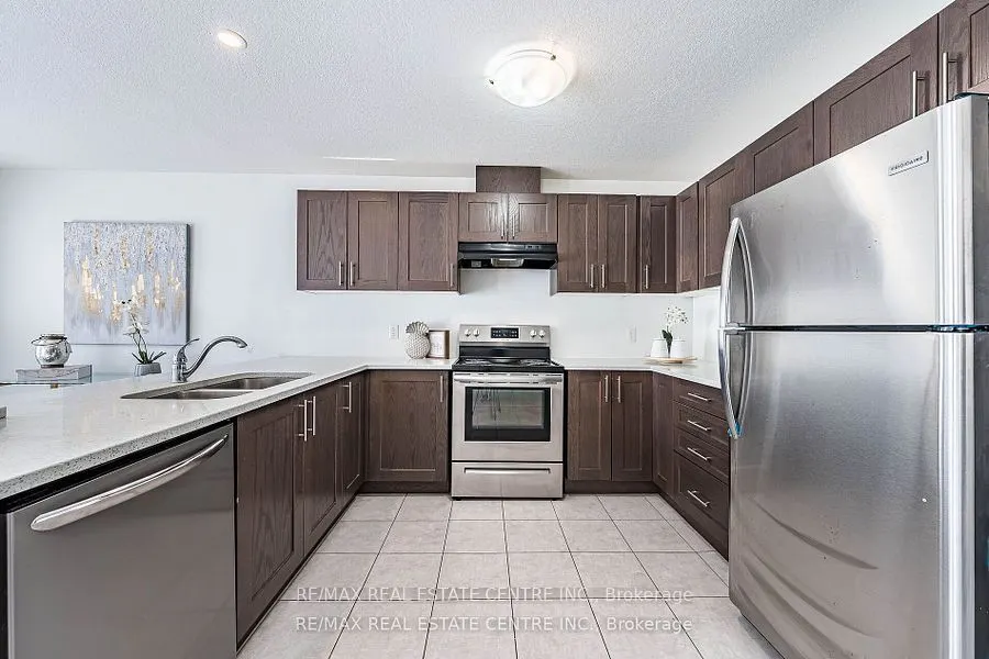 135 Hardcastle Drive, #99