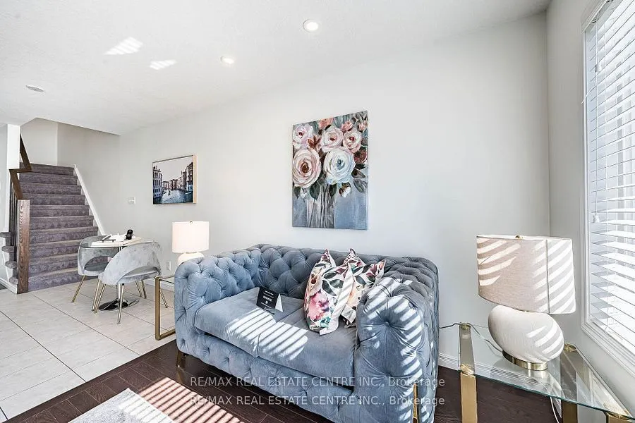 135 Hardcastle Drive, #99