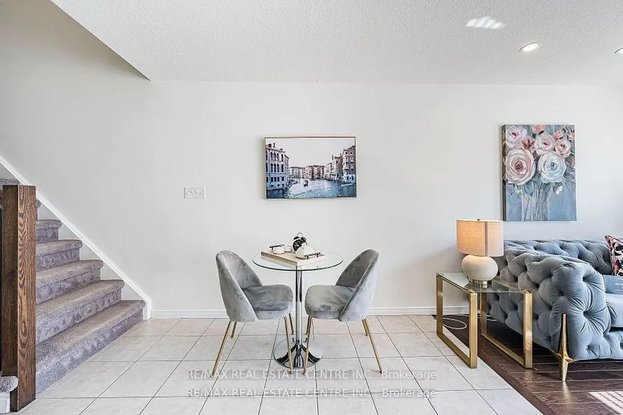 135 Hardcastle Drive, #99