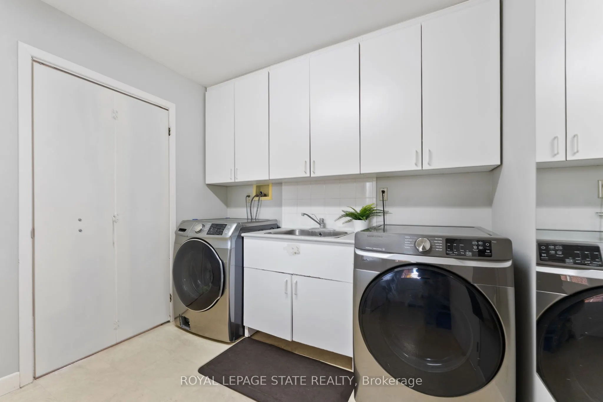 2329 Powerline Road W