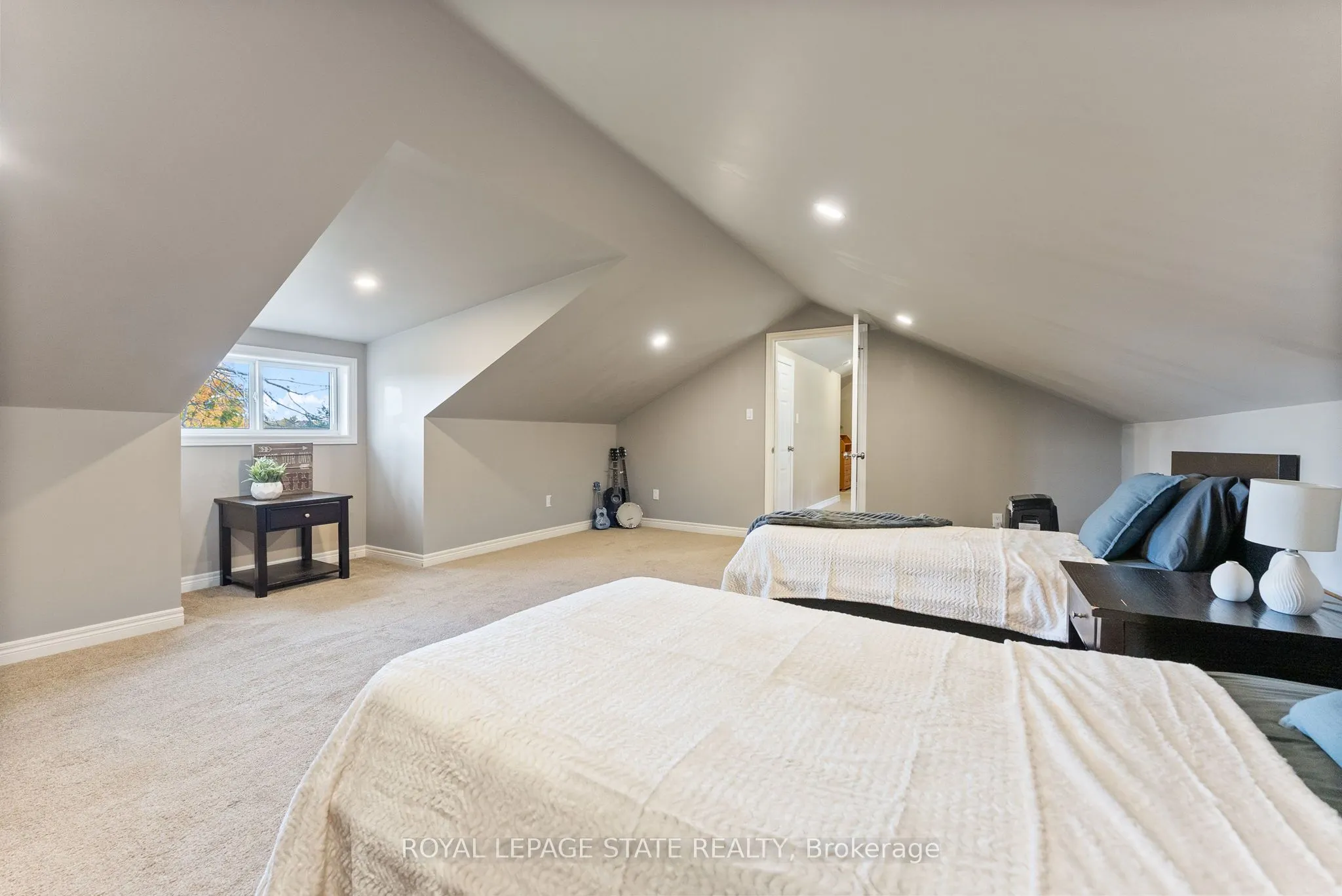 2329 Powerline Road W