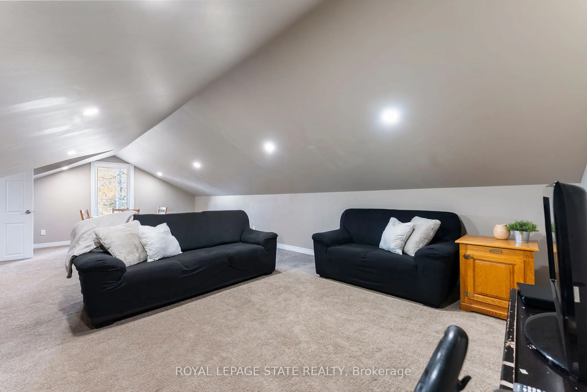 2329 Powerline Road W