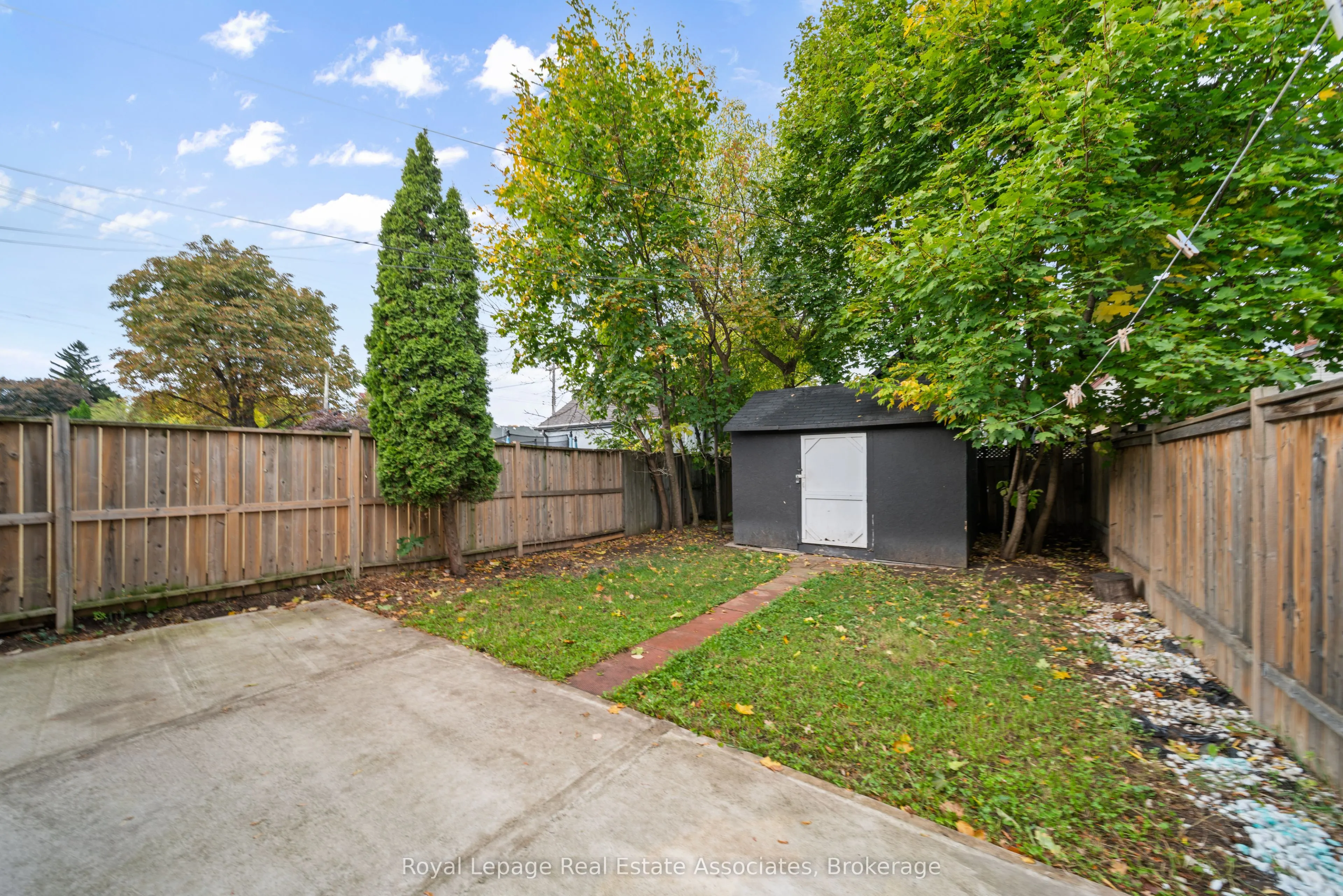 135 Tragina Avenue N