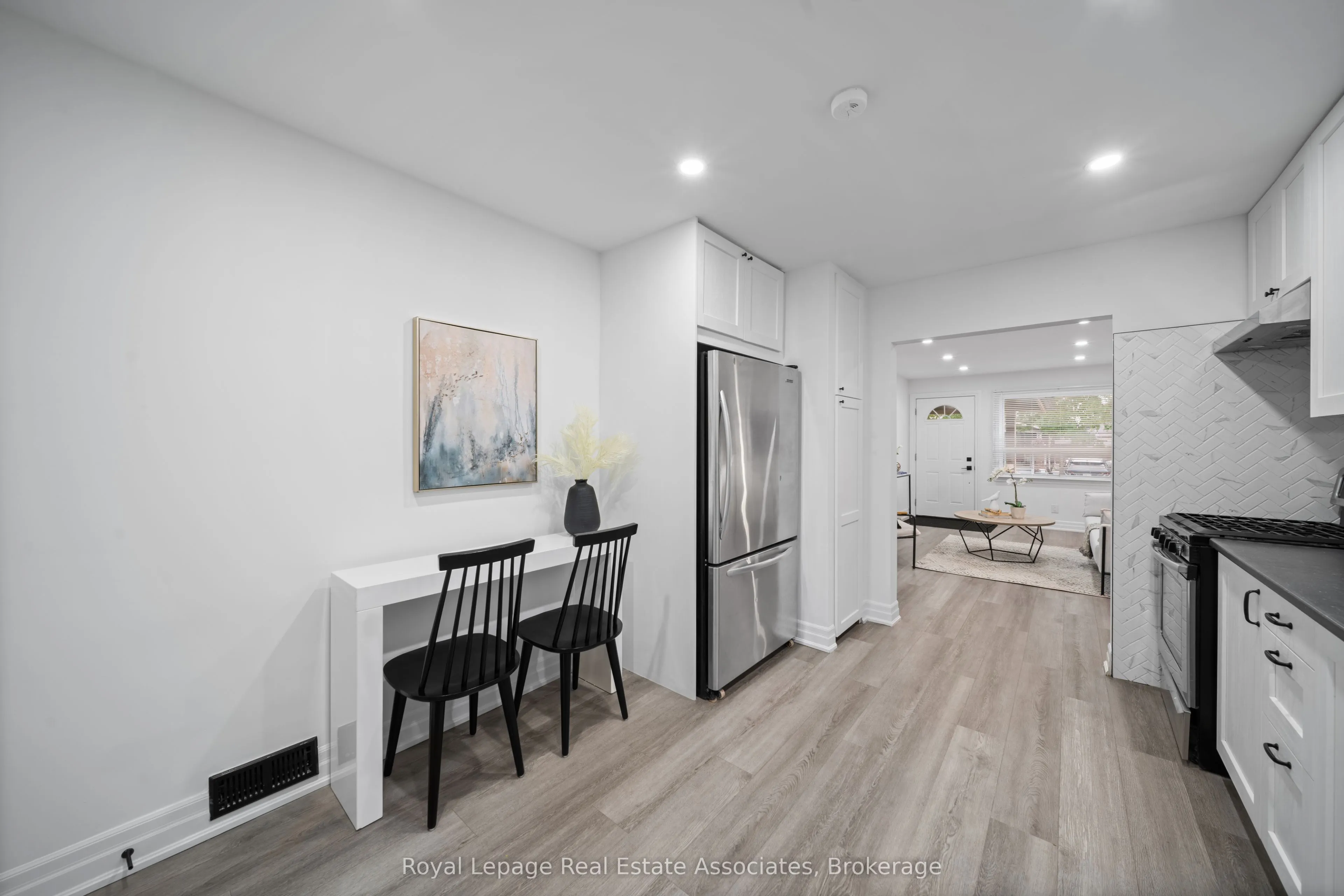 135 Tragina Avenue N