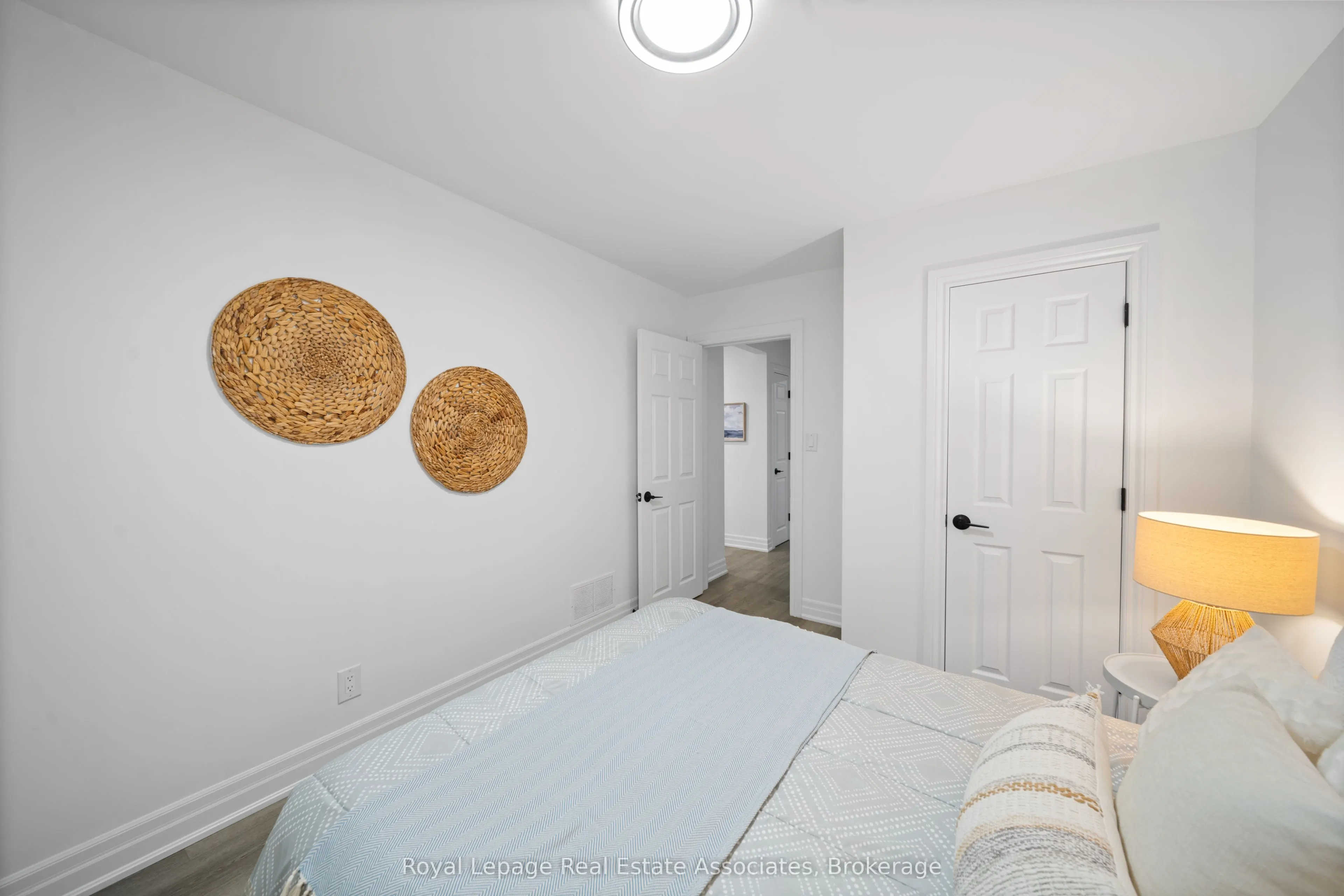 135 Tragina Avenue N