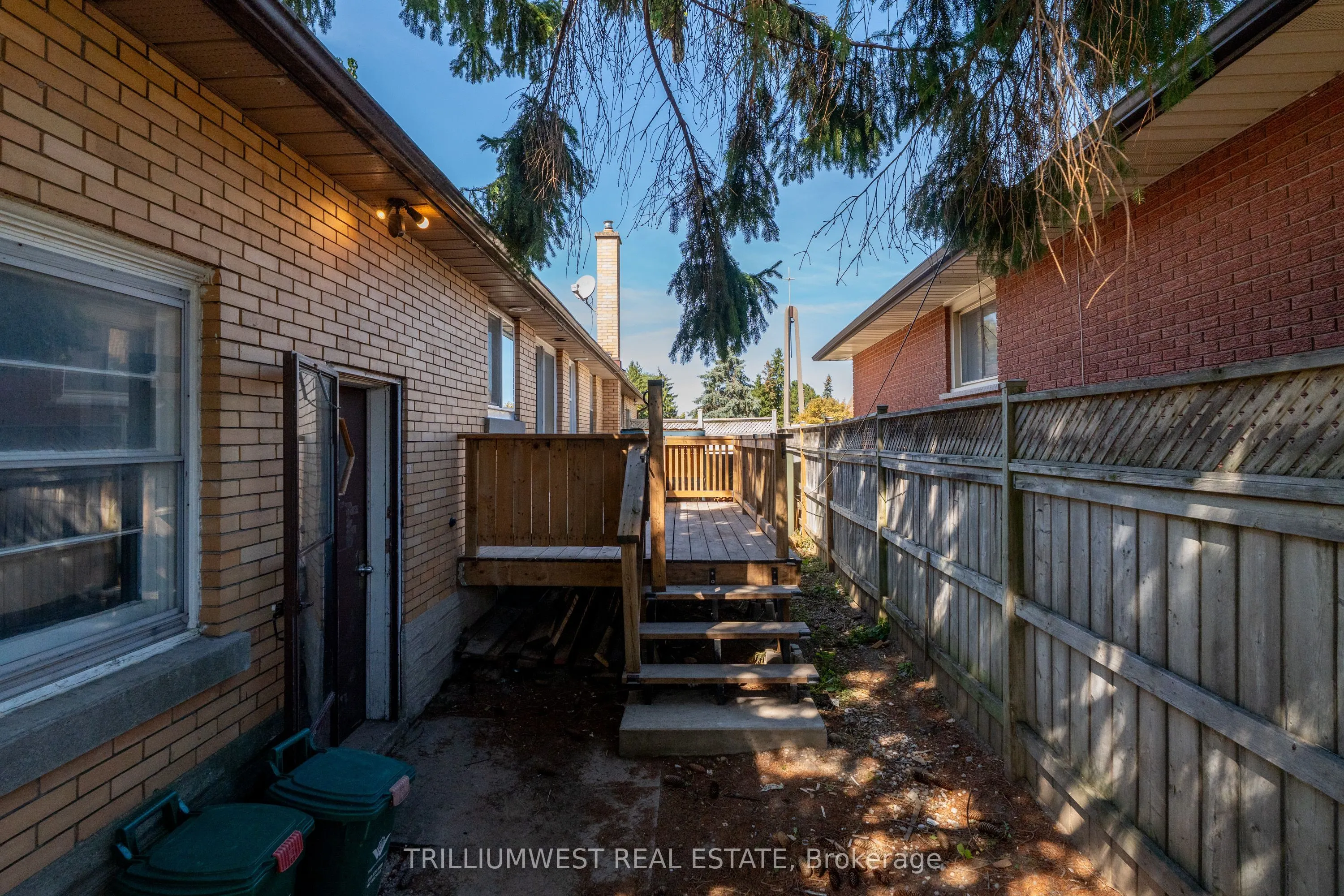 301 Franklin Street N, #C