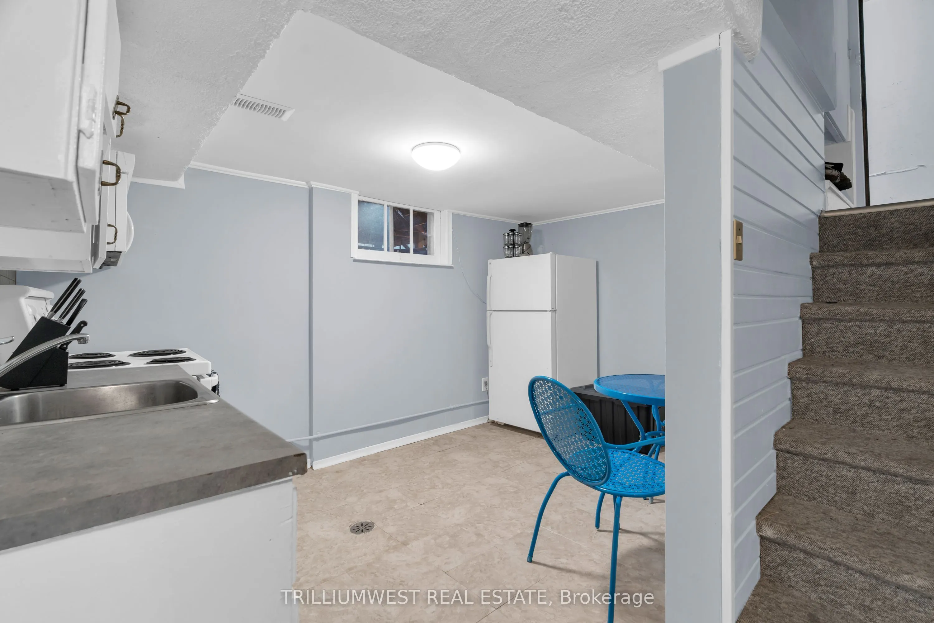 301 Franklin Street N, #C