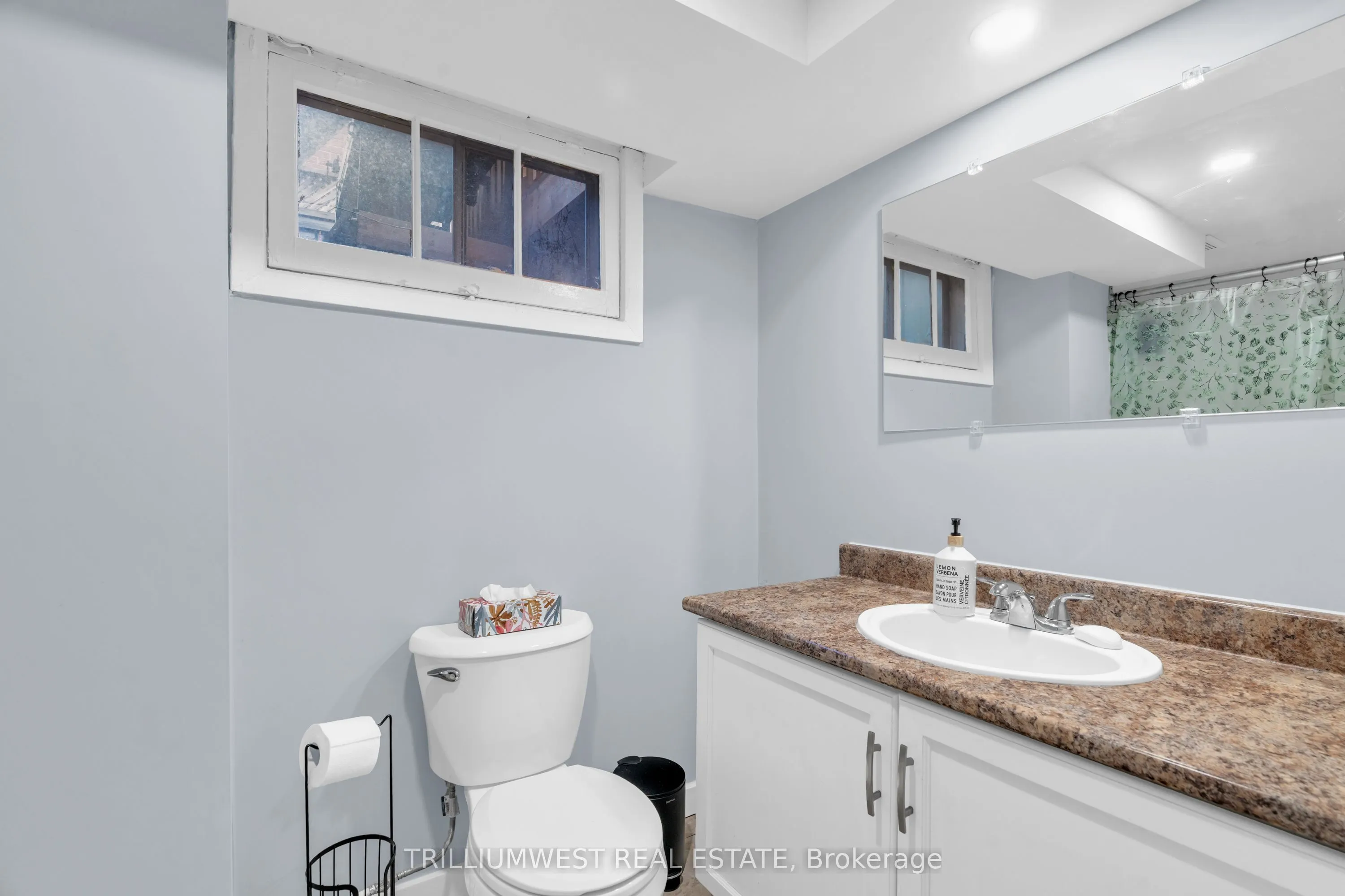 301 Franklin Street N, #C