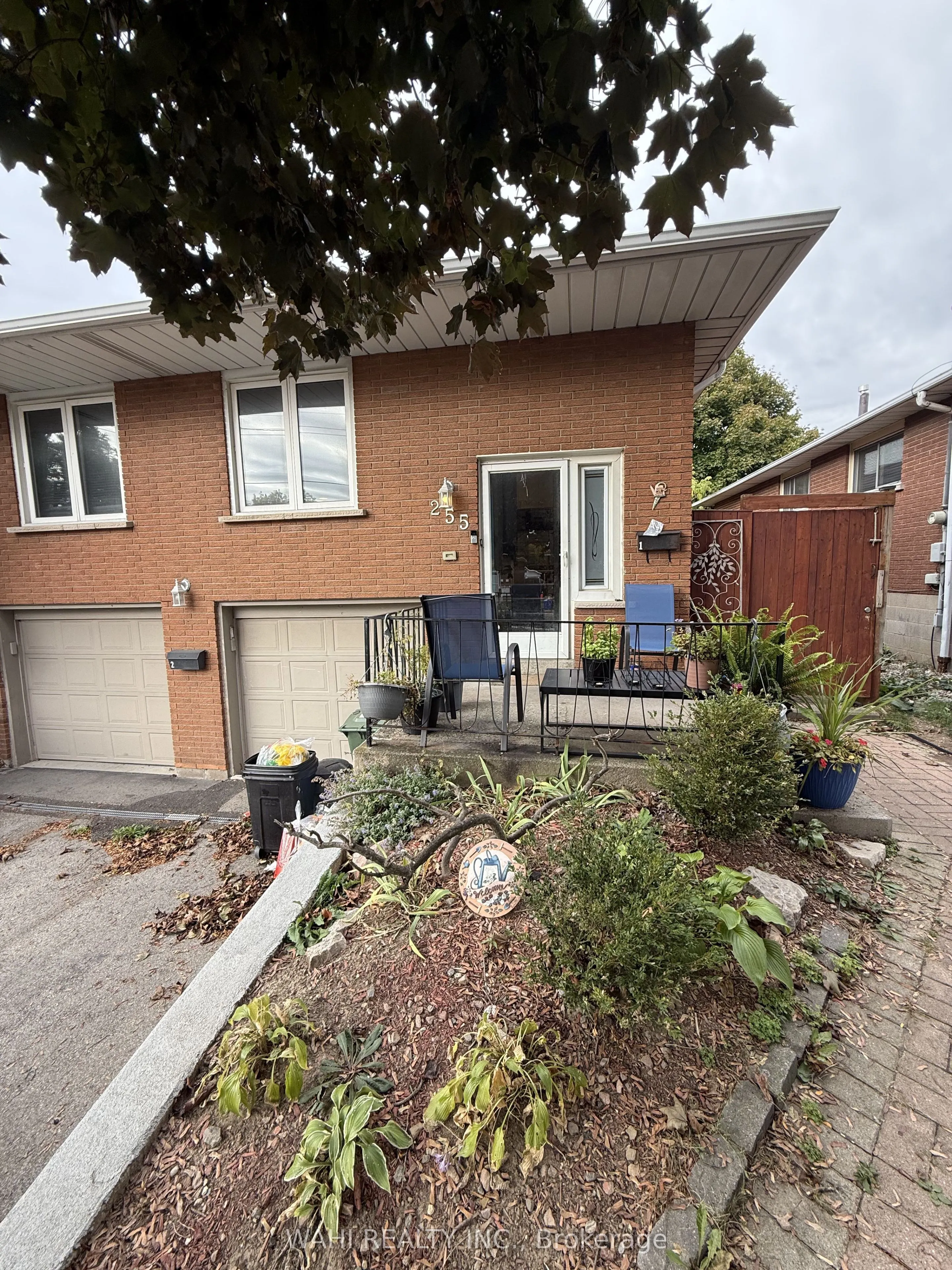 255 CARSON Drive W, #UNIT 1