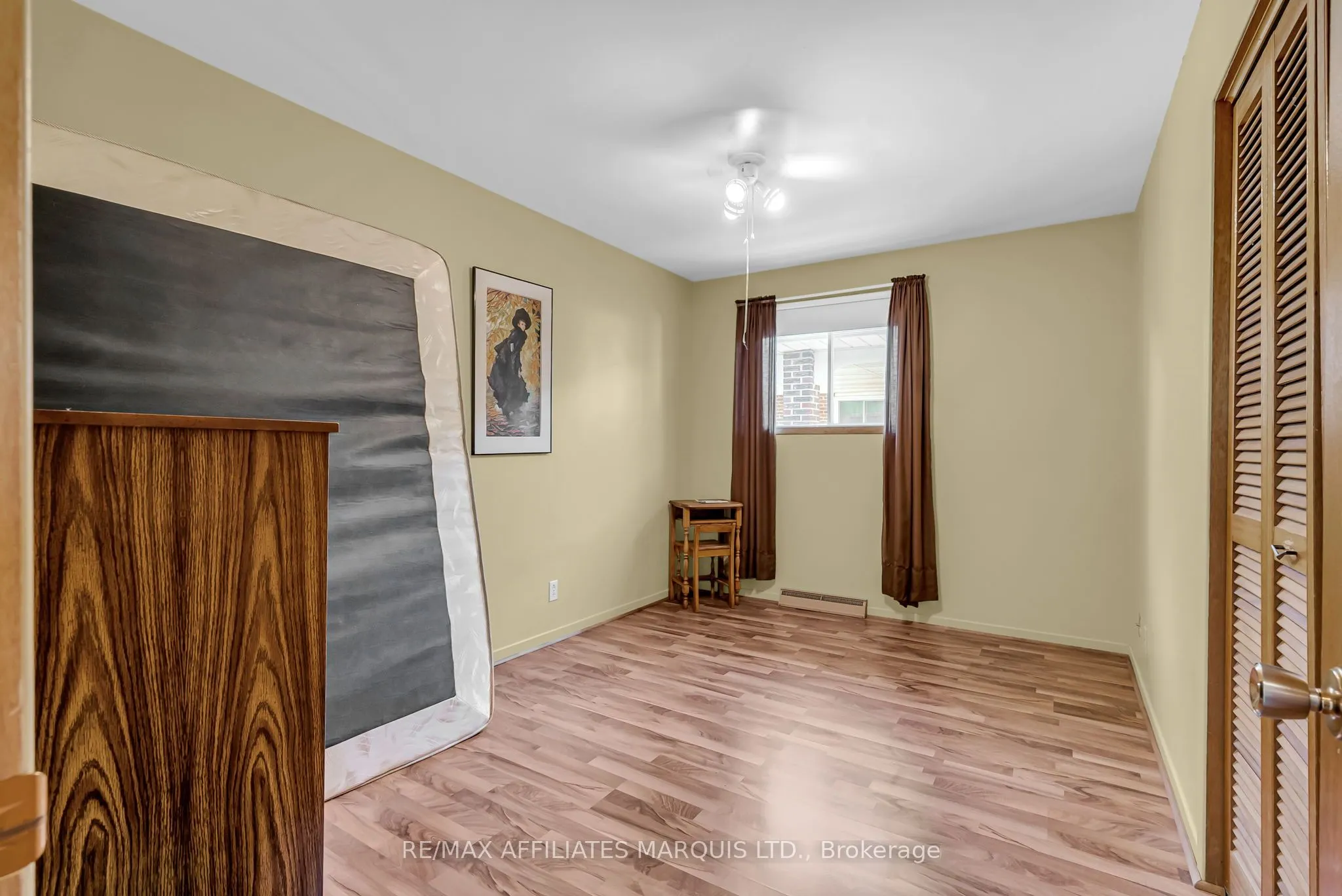 113 Vimy Avenue