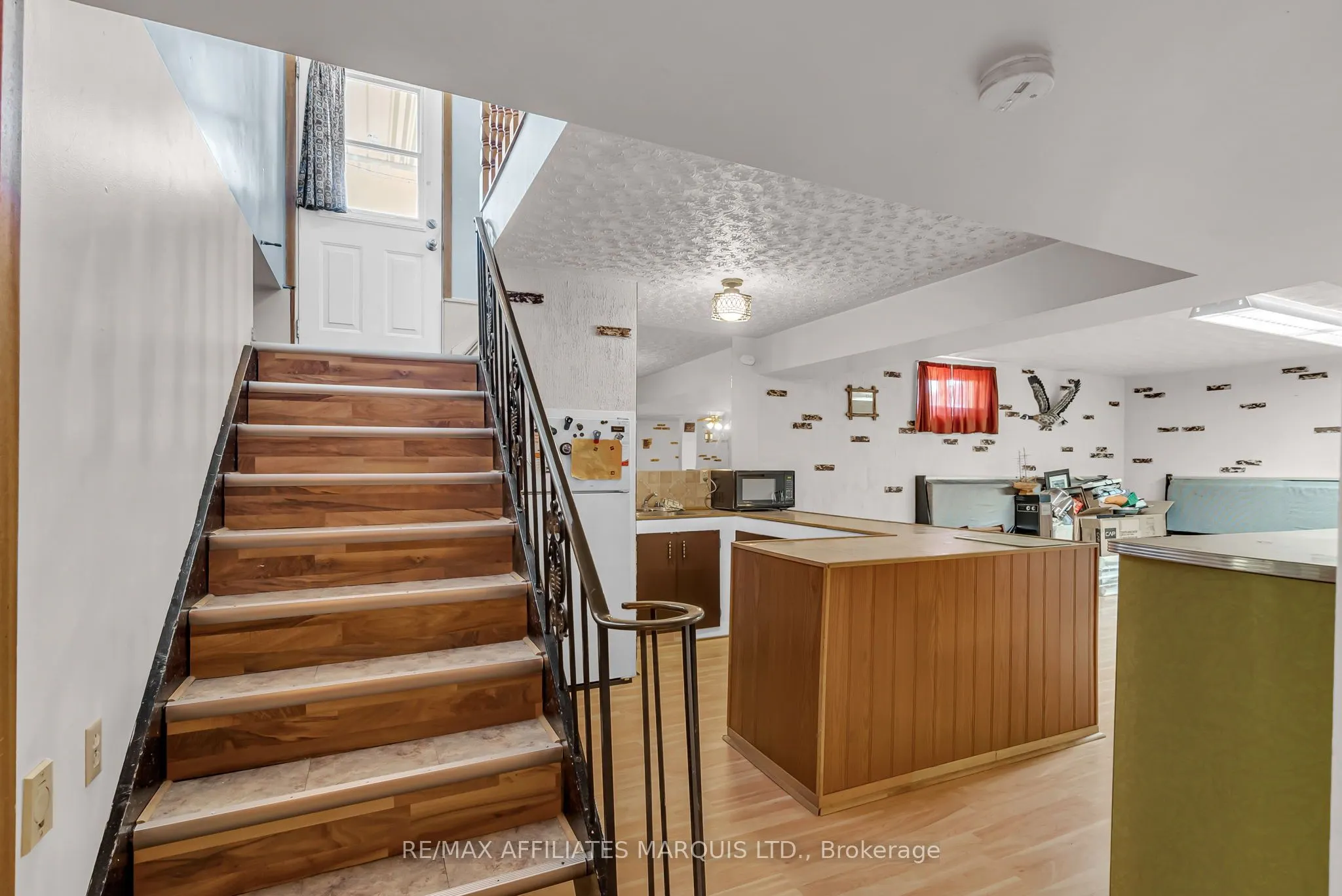 113 Vimy Avenue