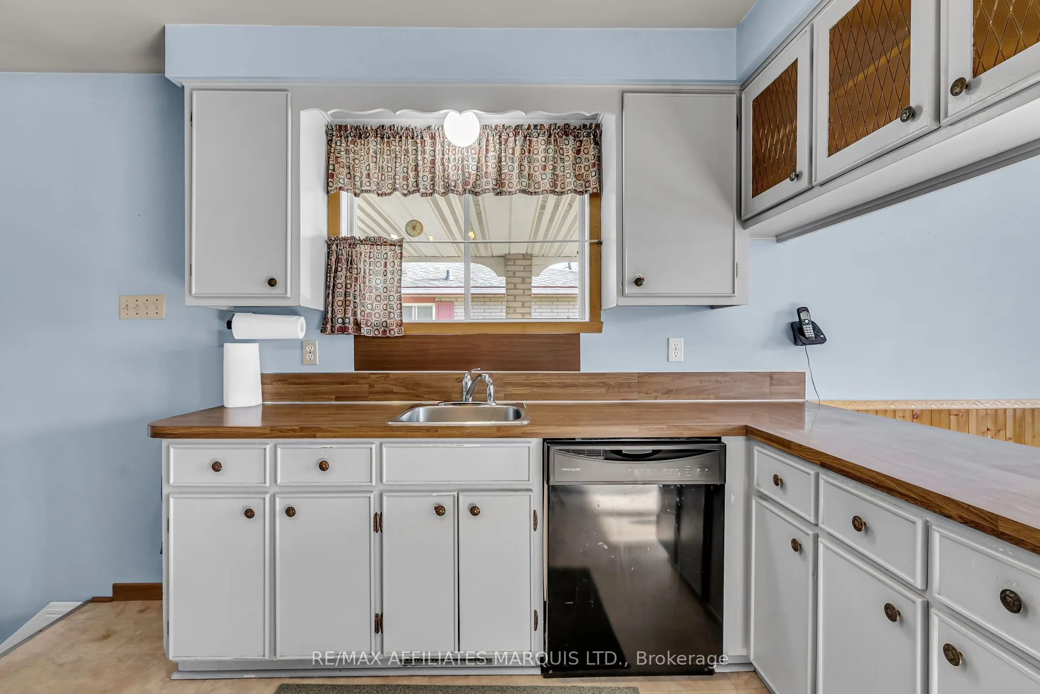 113 Vimy Avenue