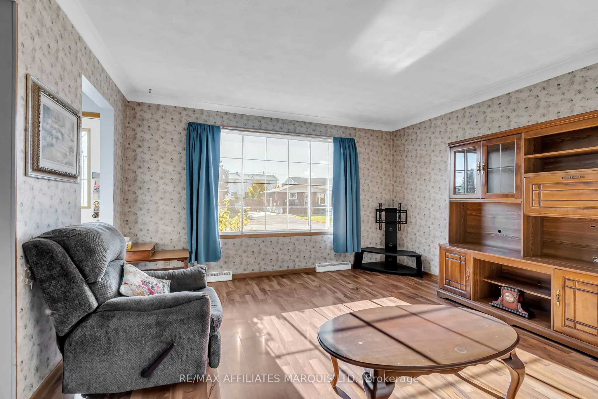 113 Vimy Avenue