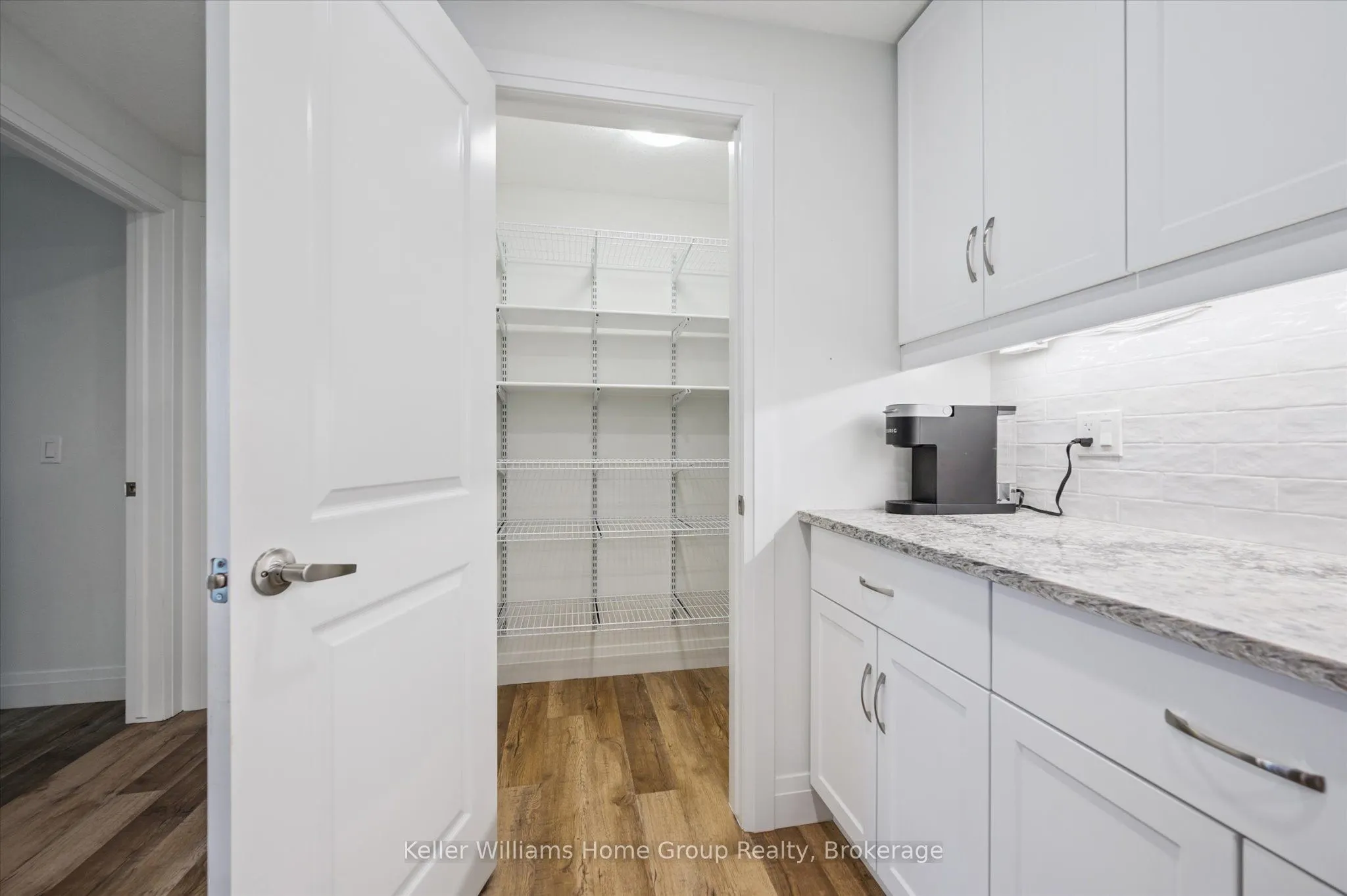 99A Farley Road, #204