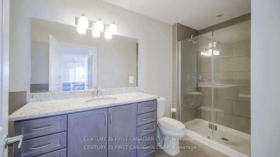 240 Villagewalk Boulevard, #504