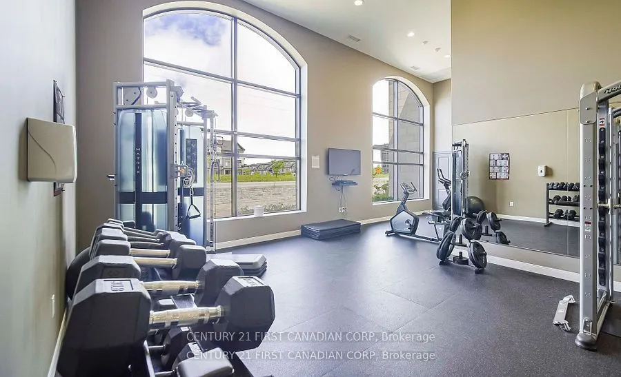 240 Villagewalk Boulevard, #504