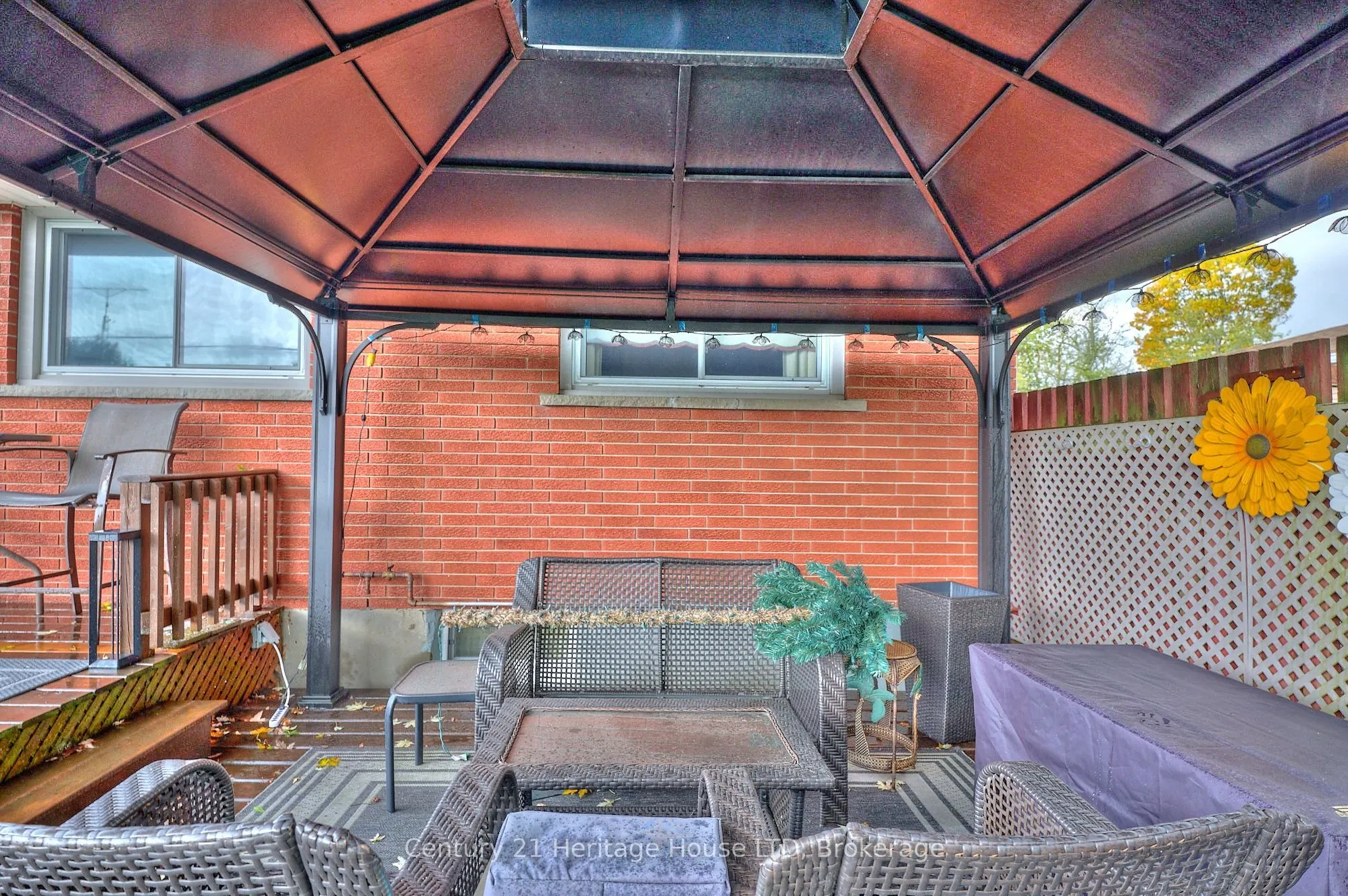 845 Parkdale Avenue
