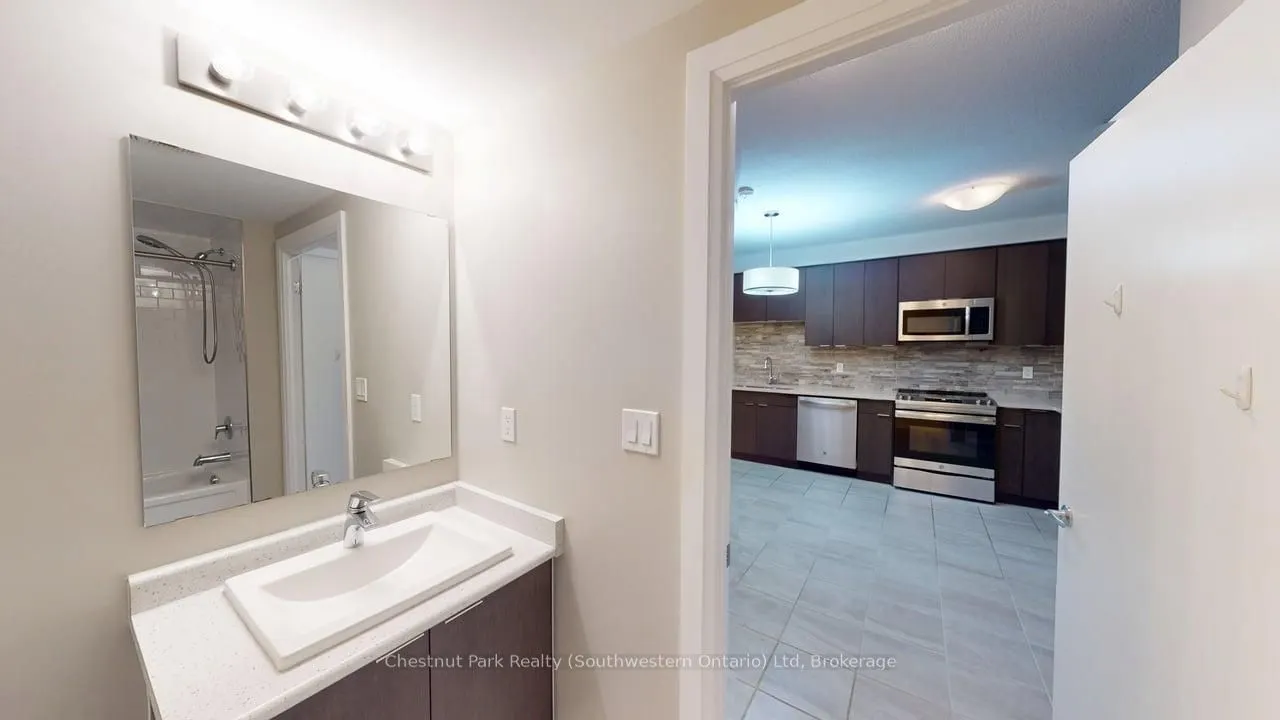 63 Arthur Street S, #209