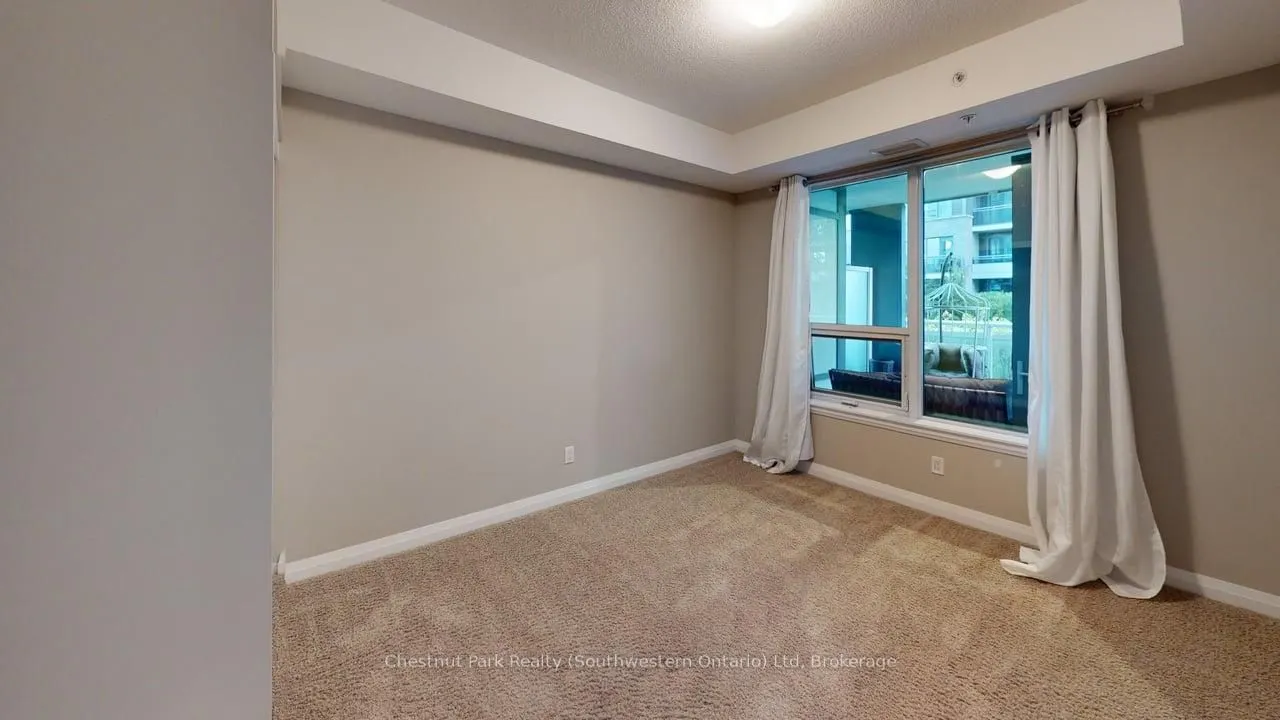 63 Arthur Street S, #209
