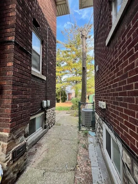 732 Mill Street