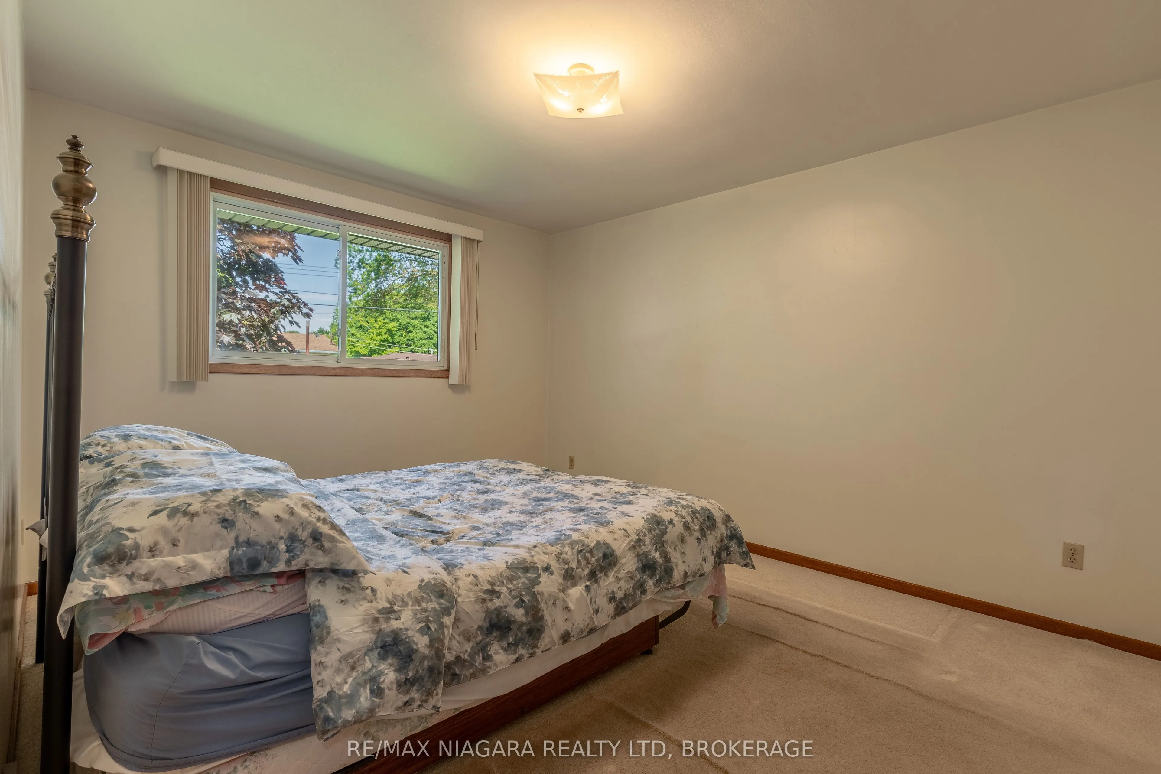 82 Westwood Crescent