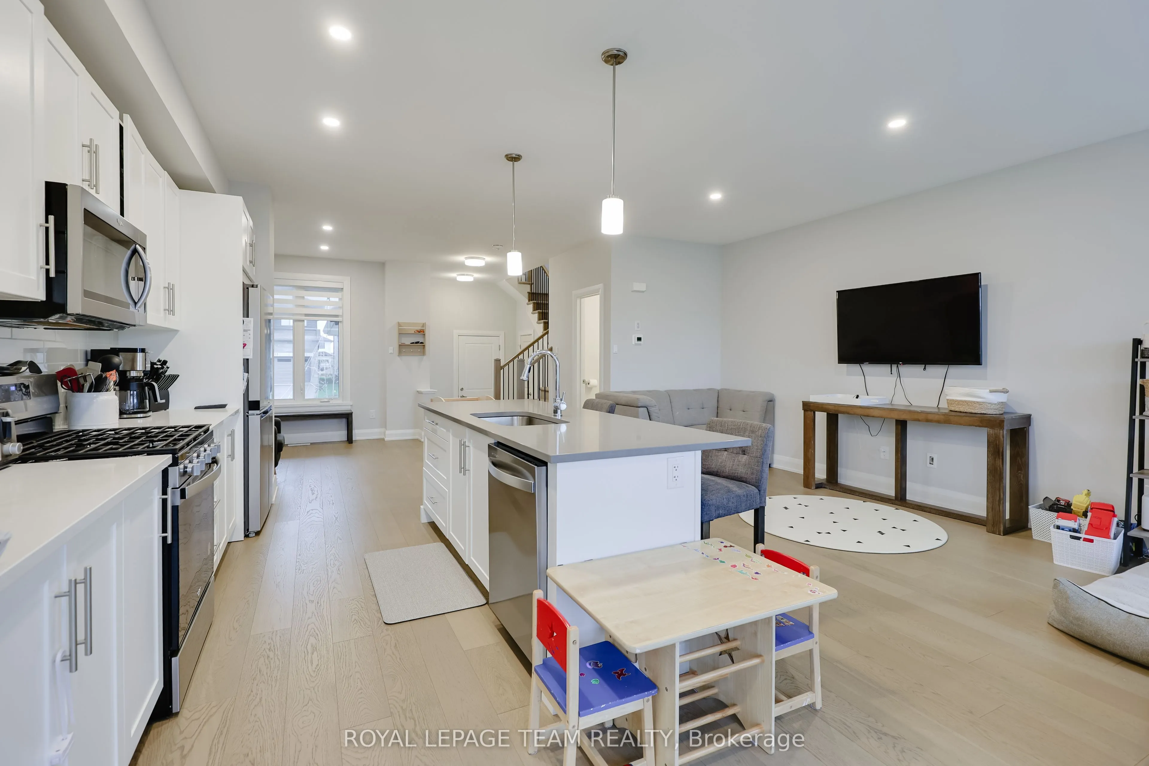 724 Ploughman Place