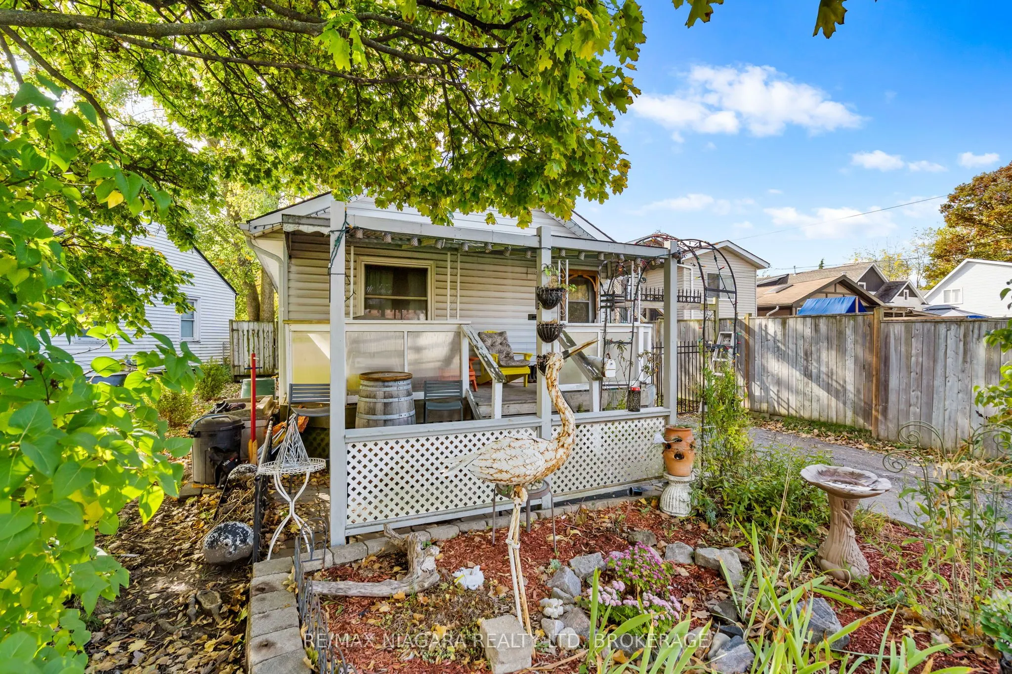 60 Rosedale Avenue