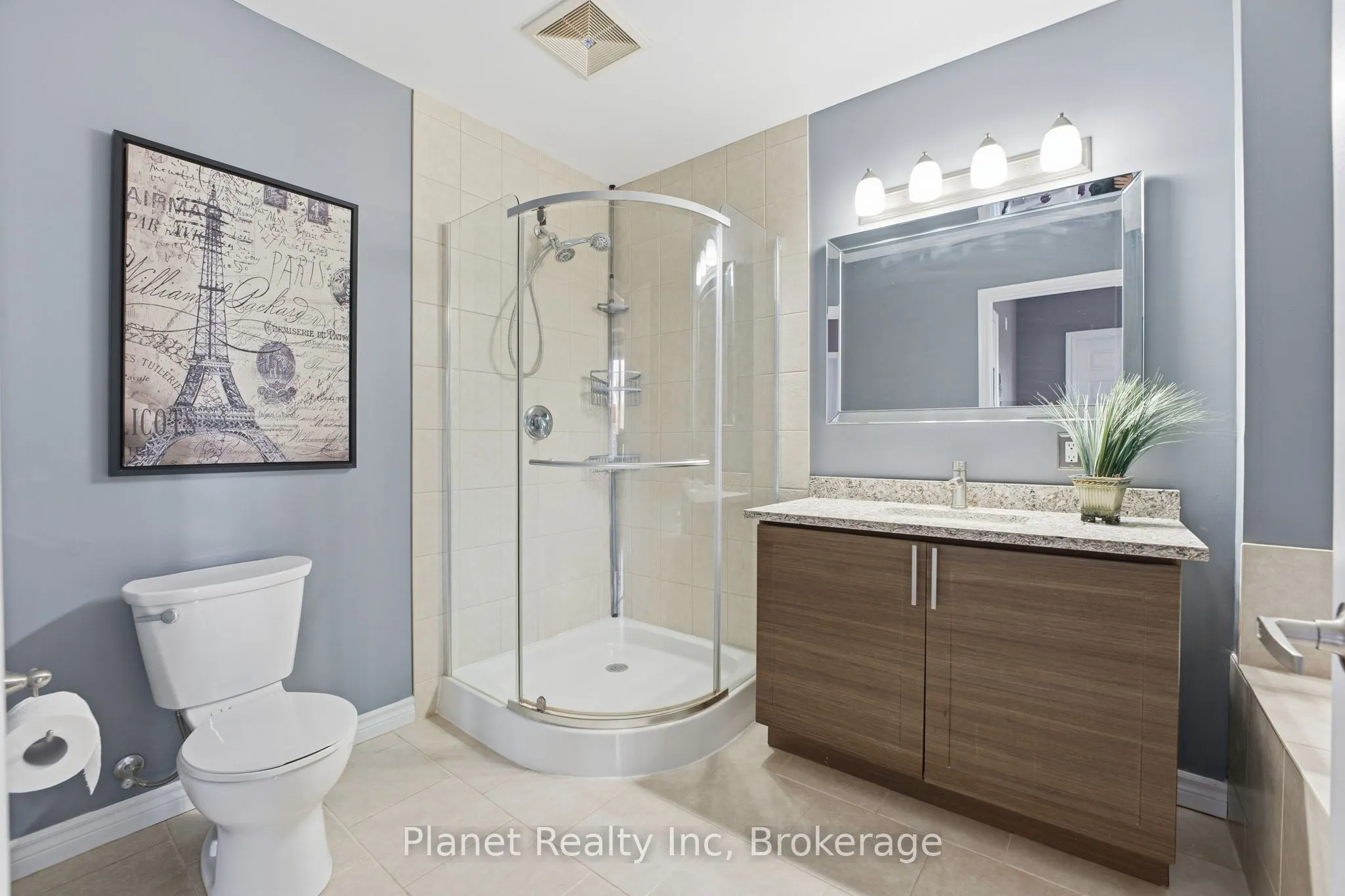 2 Colonial Drive, #204