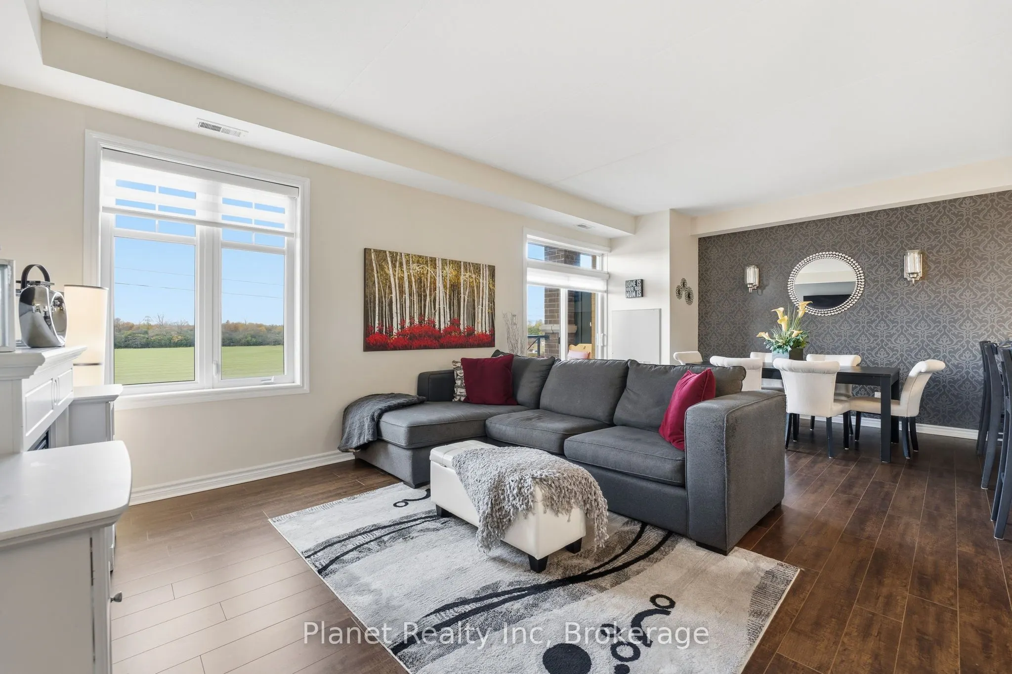 2 Colonial Drive, #204