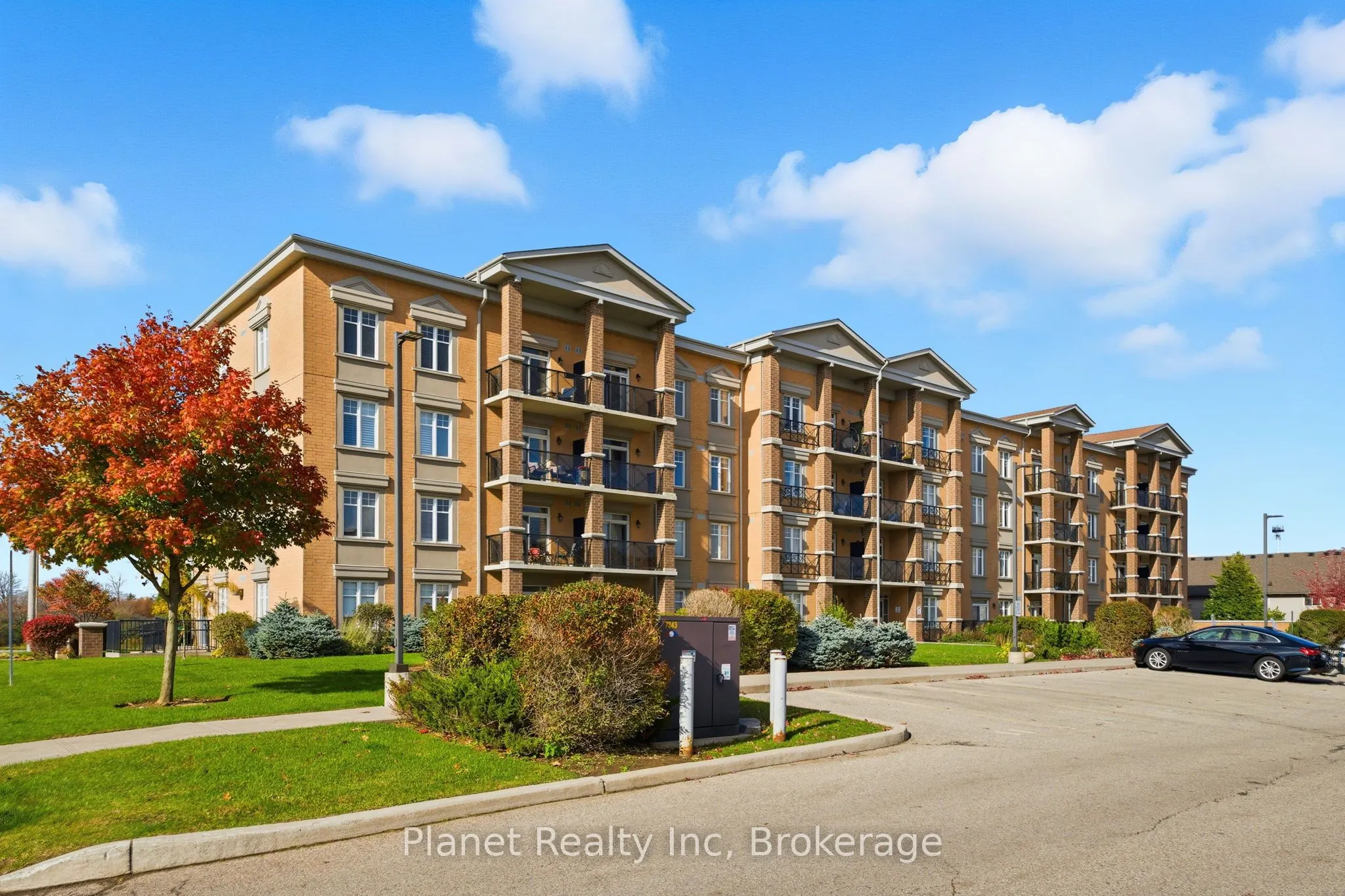 2 Colonial Drive, #204