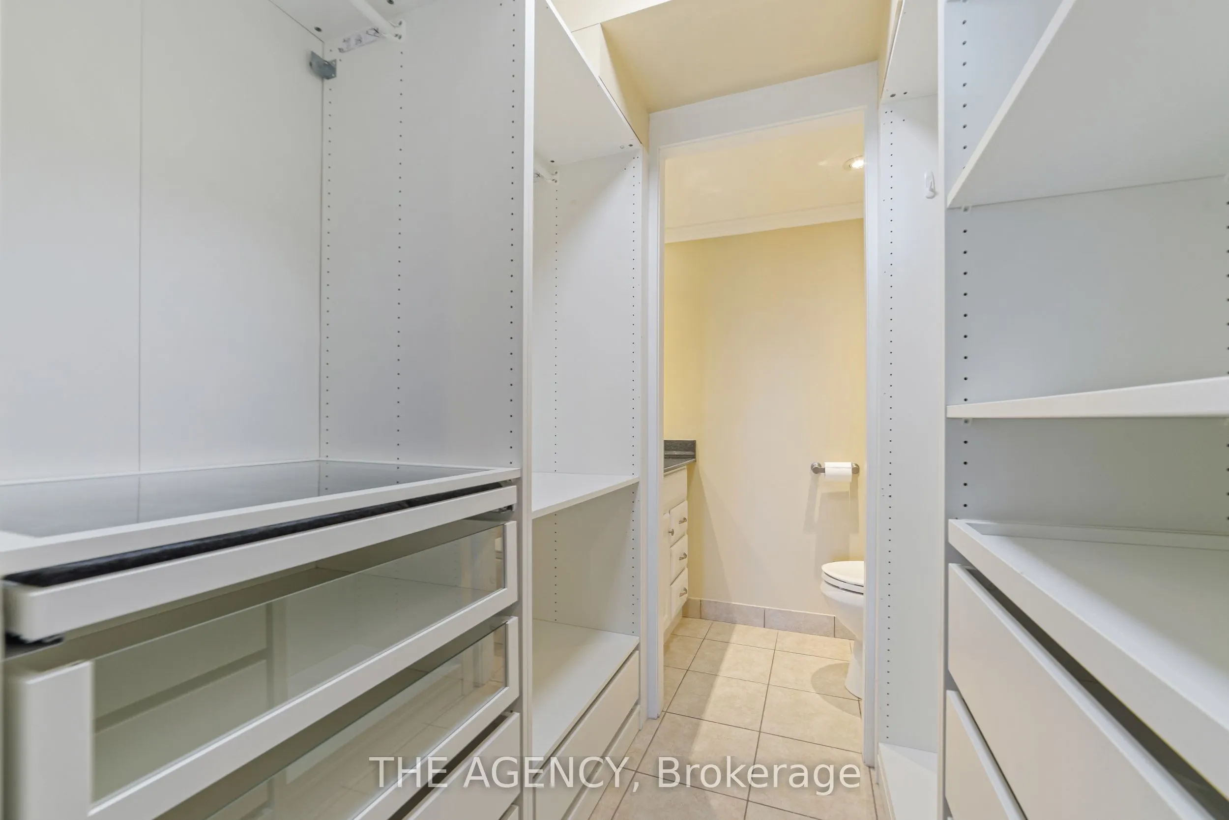 500 Green Road, #1012