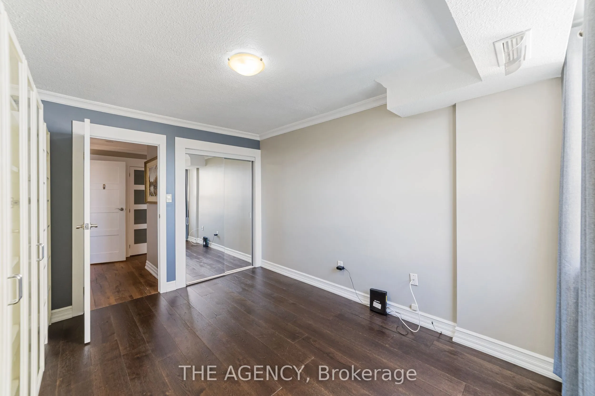 500 Green Road, #1012