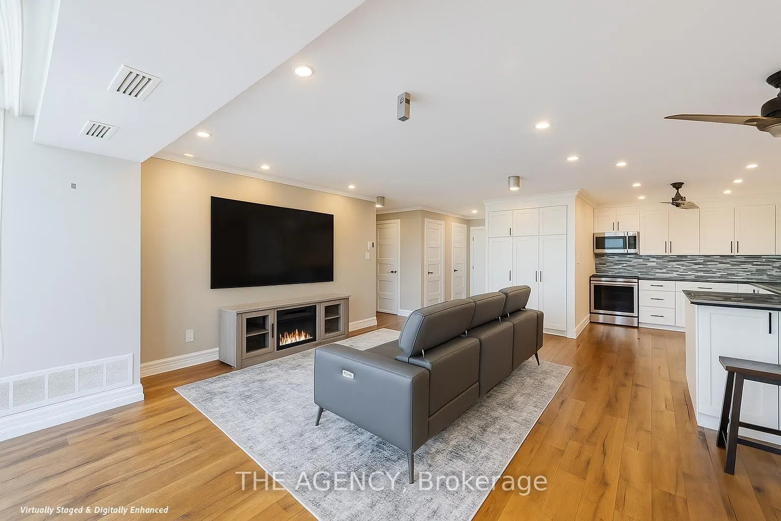 500 Green Road, #1012
