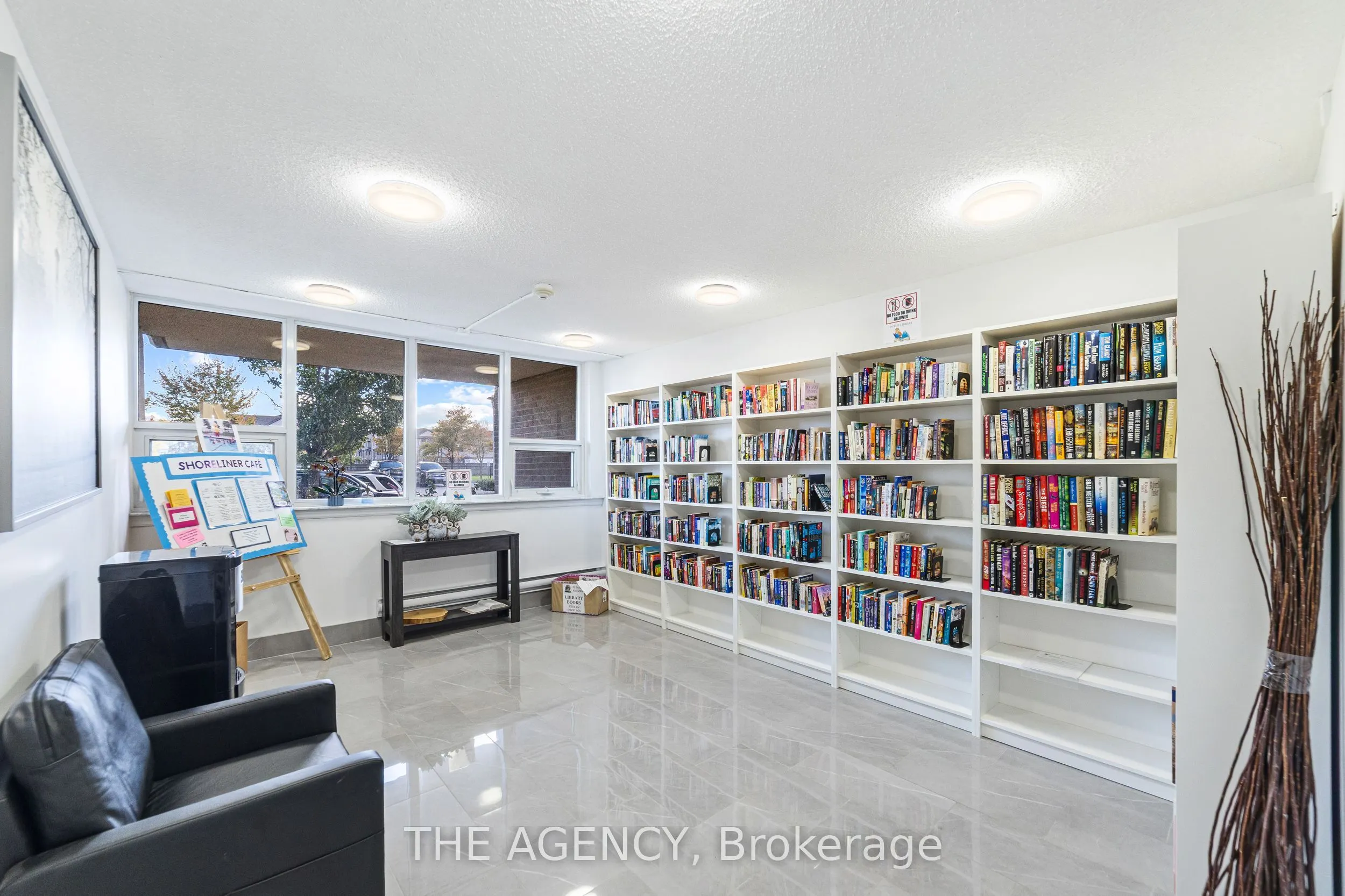 500 Green Road, #1012