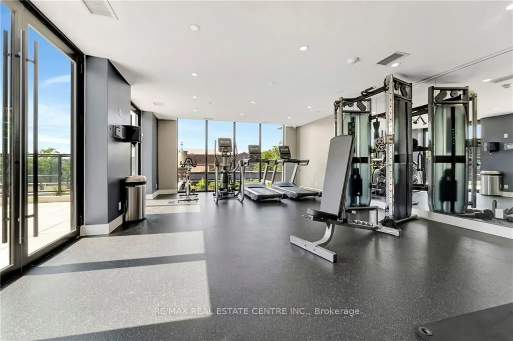 15 Queen Street S, #1503