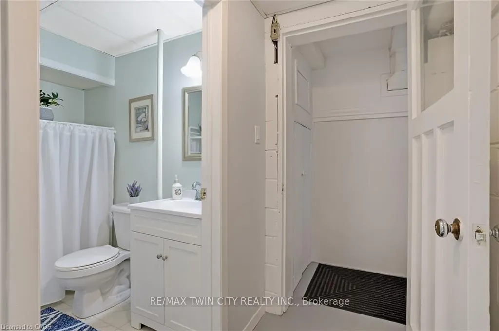 7011 Wellington Rd 124 Road