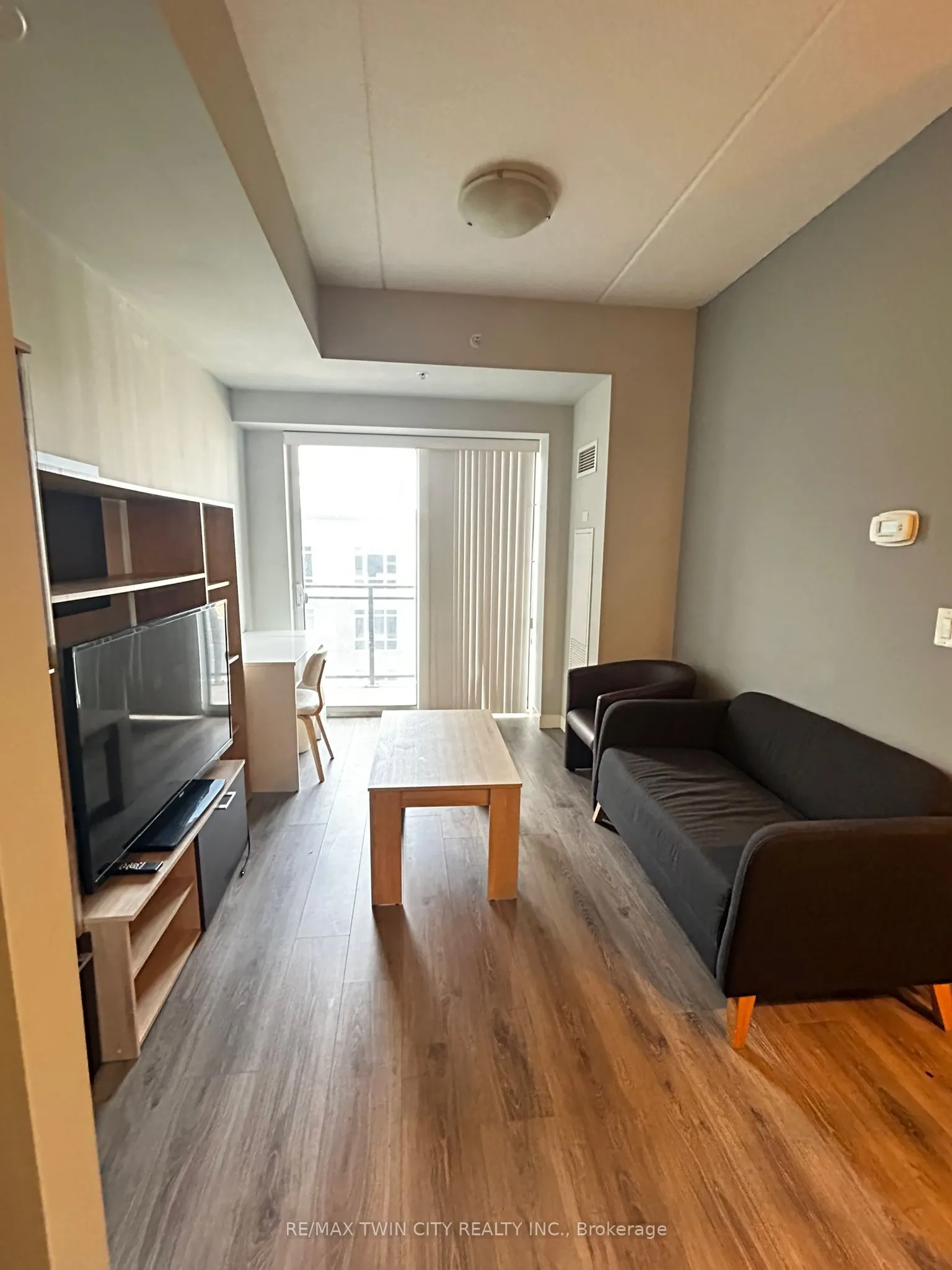 318 Spruce Street, #1604